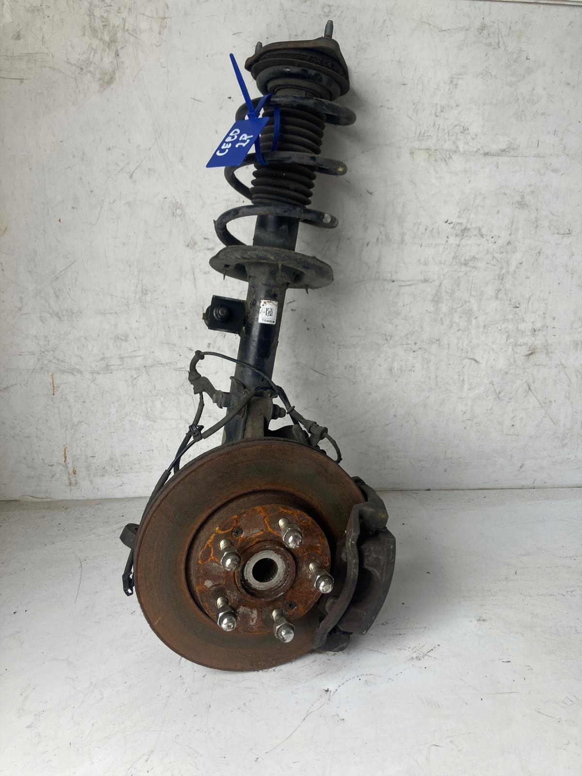 стойка правая kia CEED II 1.6 механика