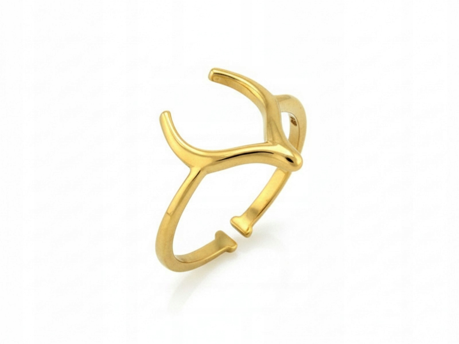 Ženský zlatý prstýnek 585 je ideální jako dárek