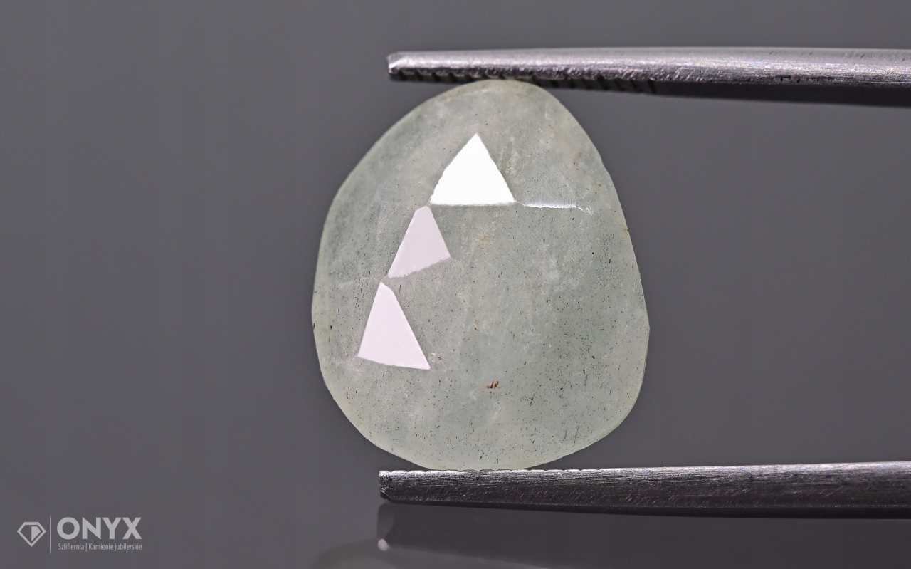 Akvamarín fasetovaná nepravidelná rozeta 14x12 mm