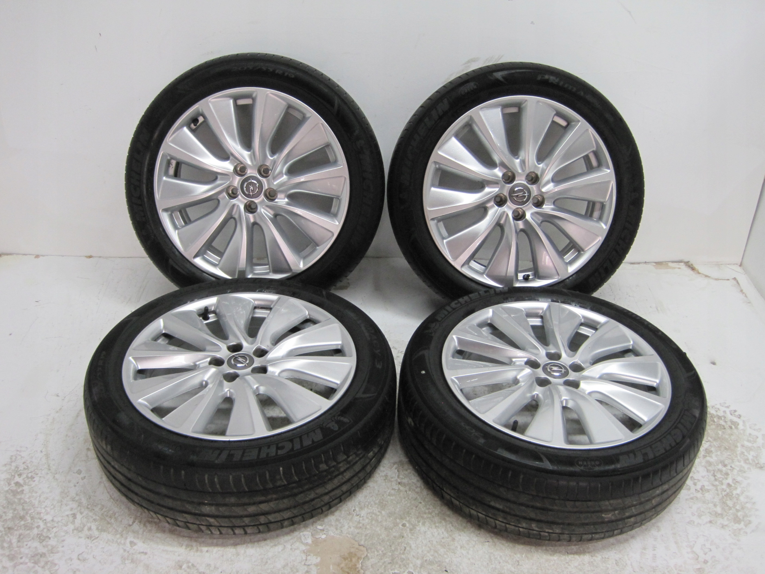 wheels discs tyres OPEL GRANDLAND R19 5mm