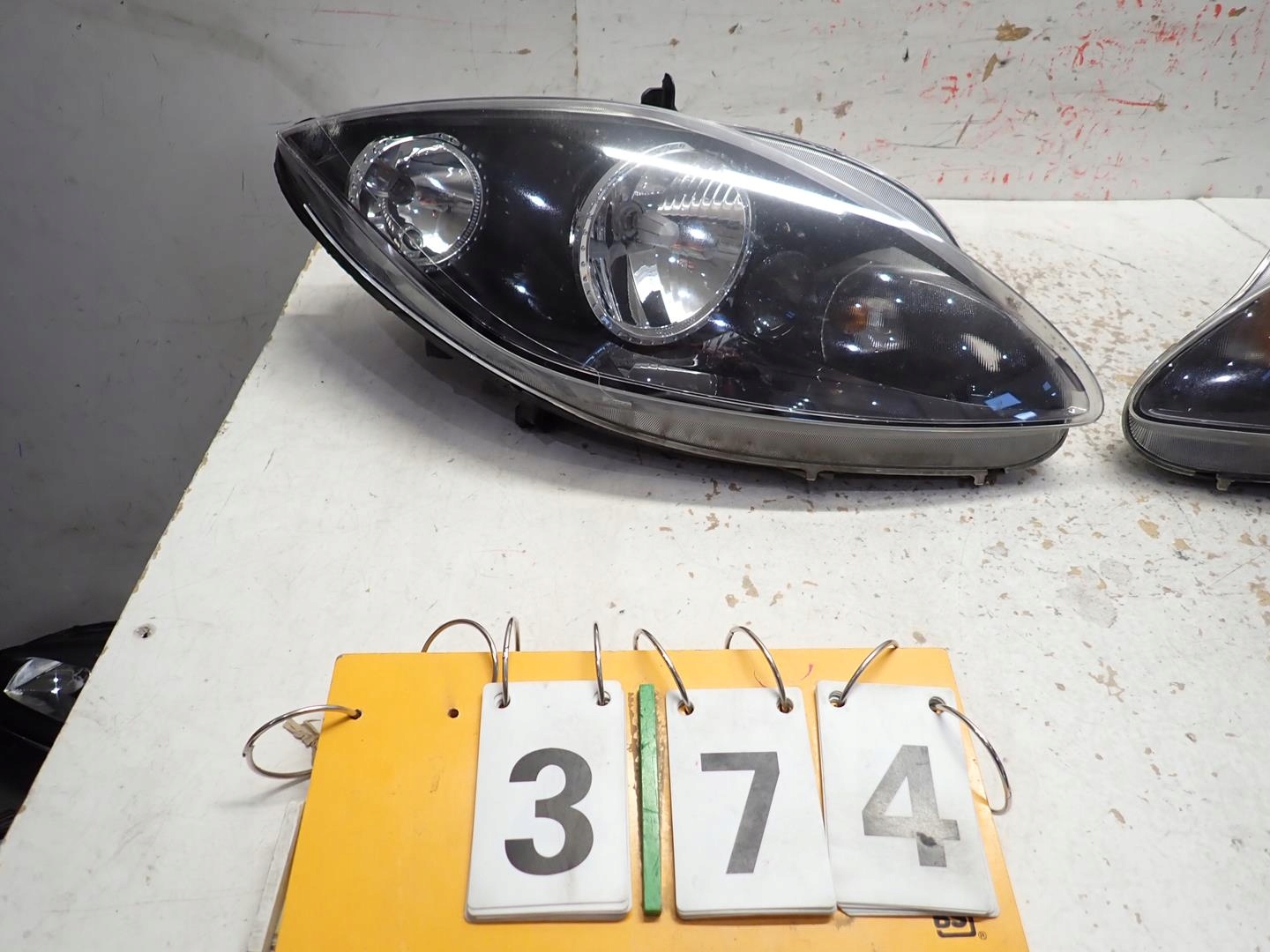light front front right SEAT LEON II LIFT ALTEA TOLEDO 2009- 5P1941034B