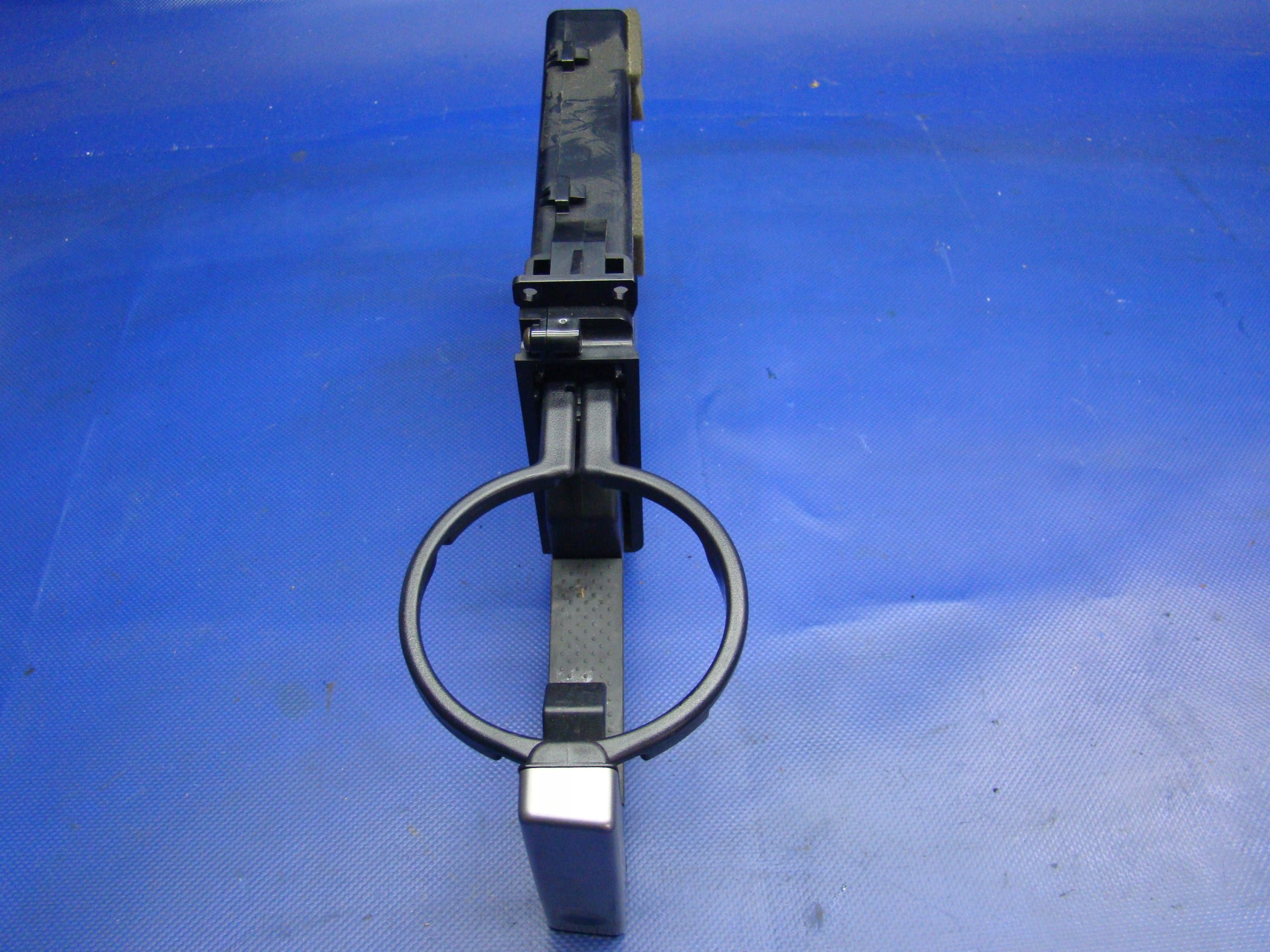 UCHWYT NA KUBKI NAPOJE SUBARU FORESTER II 02-05r