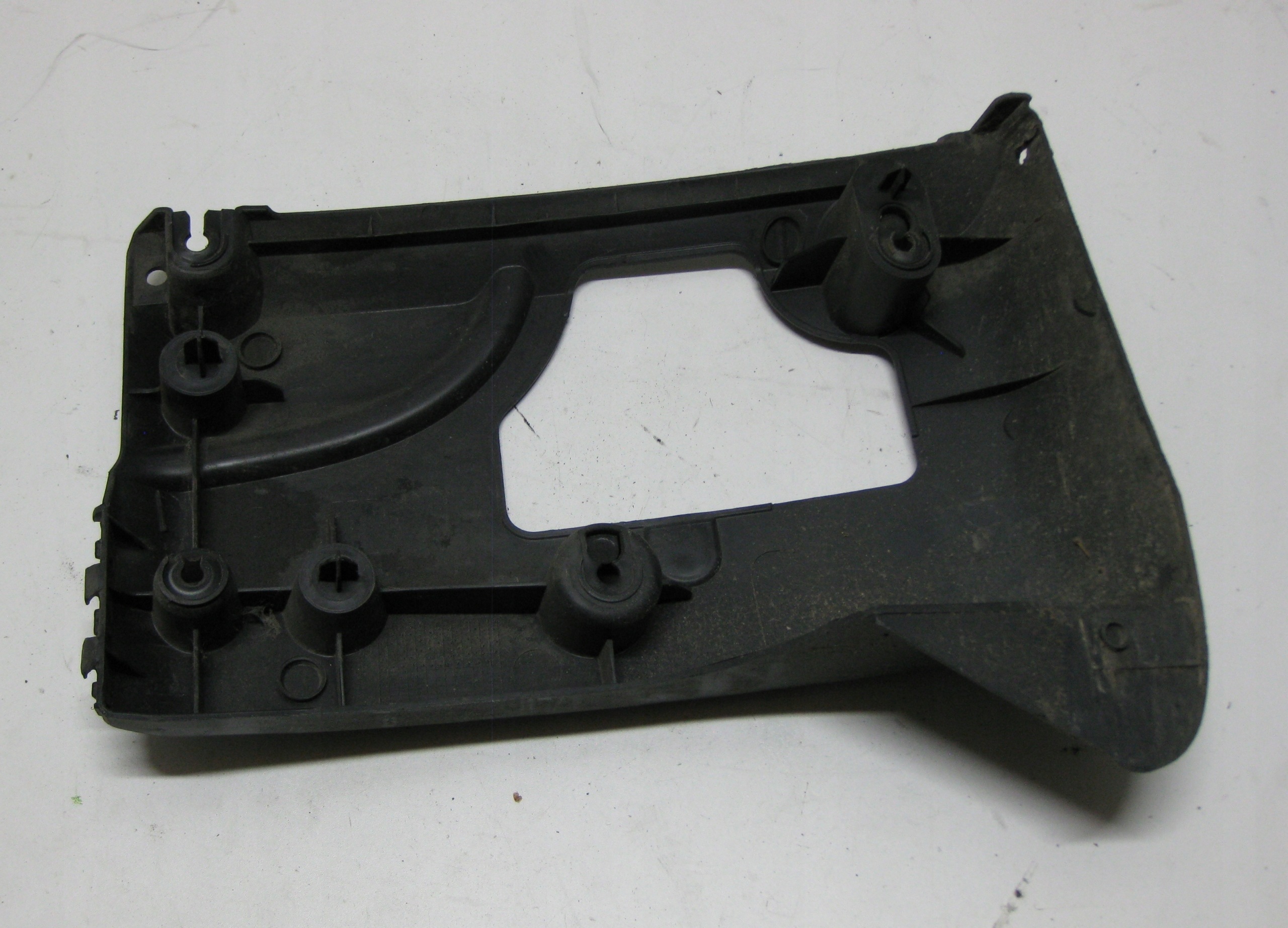RENAULT MASTER III LIFT bumper bracket left rear part 852230001R