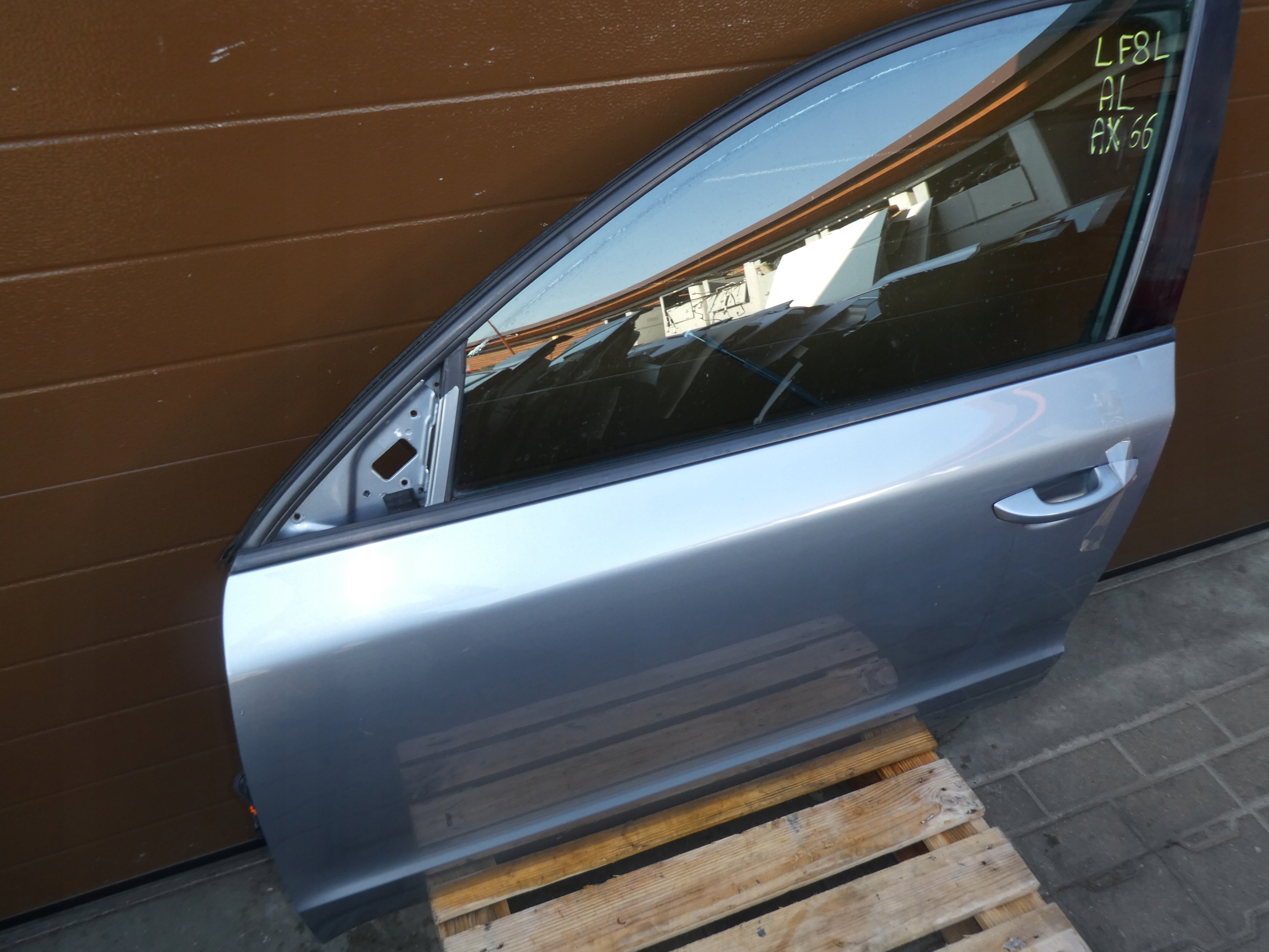 complete door left front LF8L SKODA SUPERB II