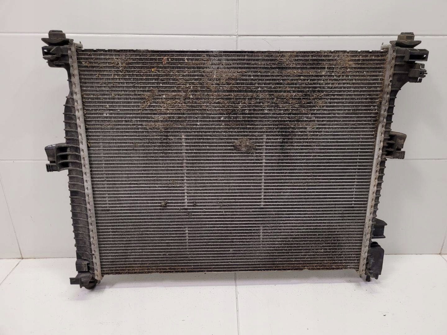 Radiatore / Raffreddatore Jeep Grand Cherokee 4 2nd facelift 2018 68273308AA