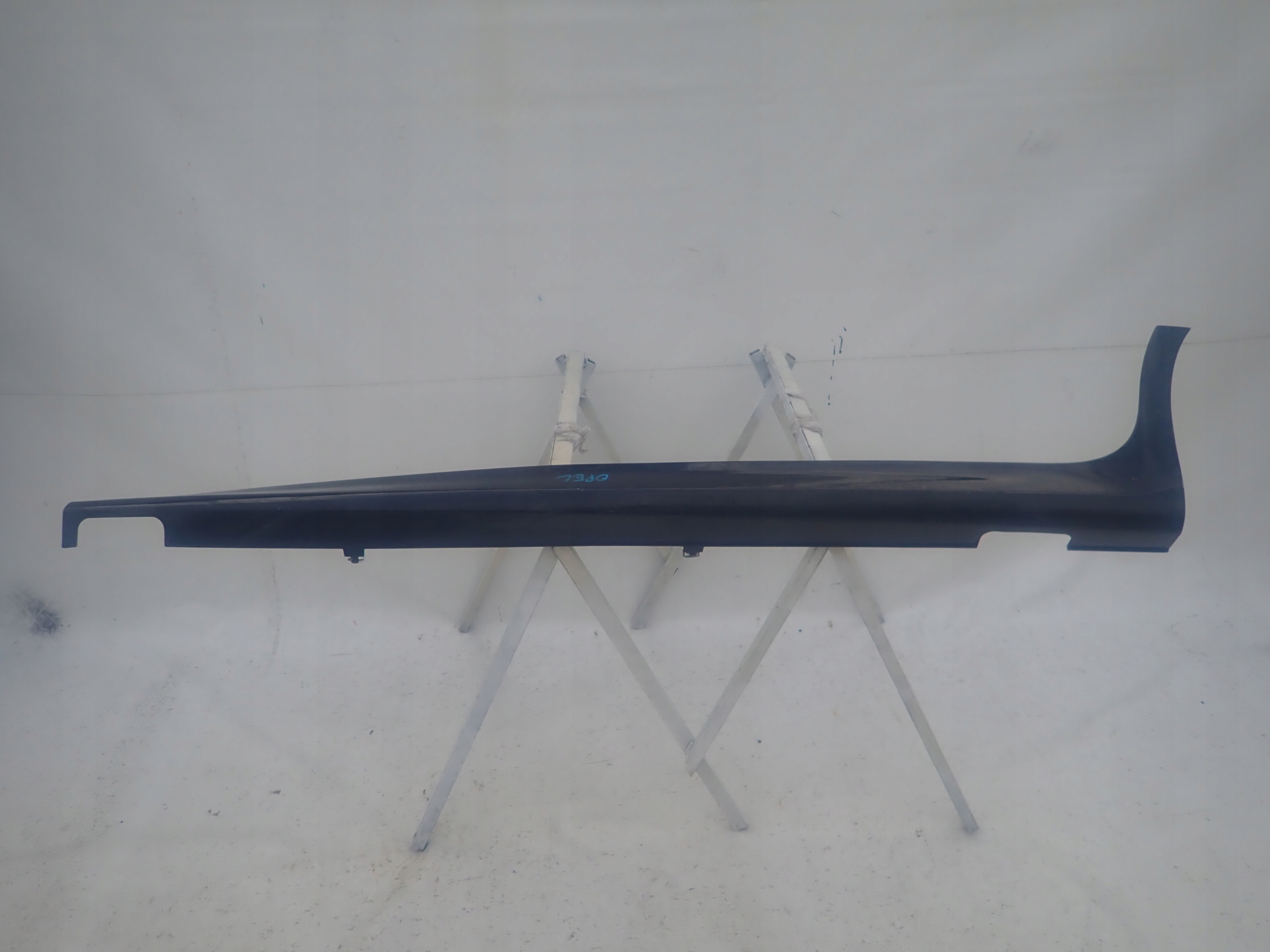 FORD S-MAX and ST TITANIUM threshold left moulding threshold