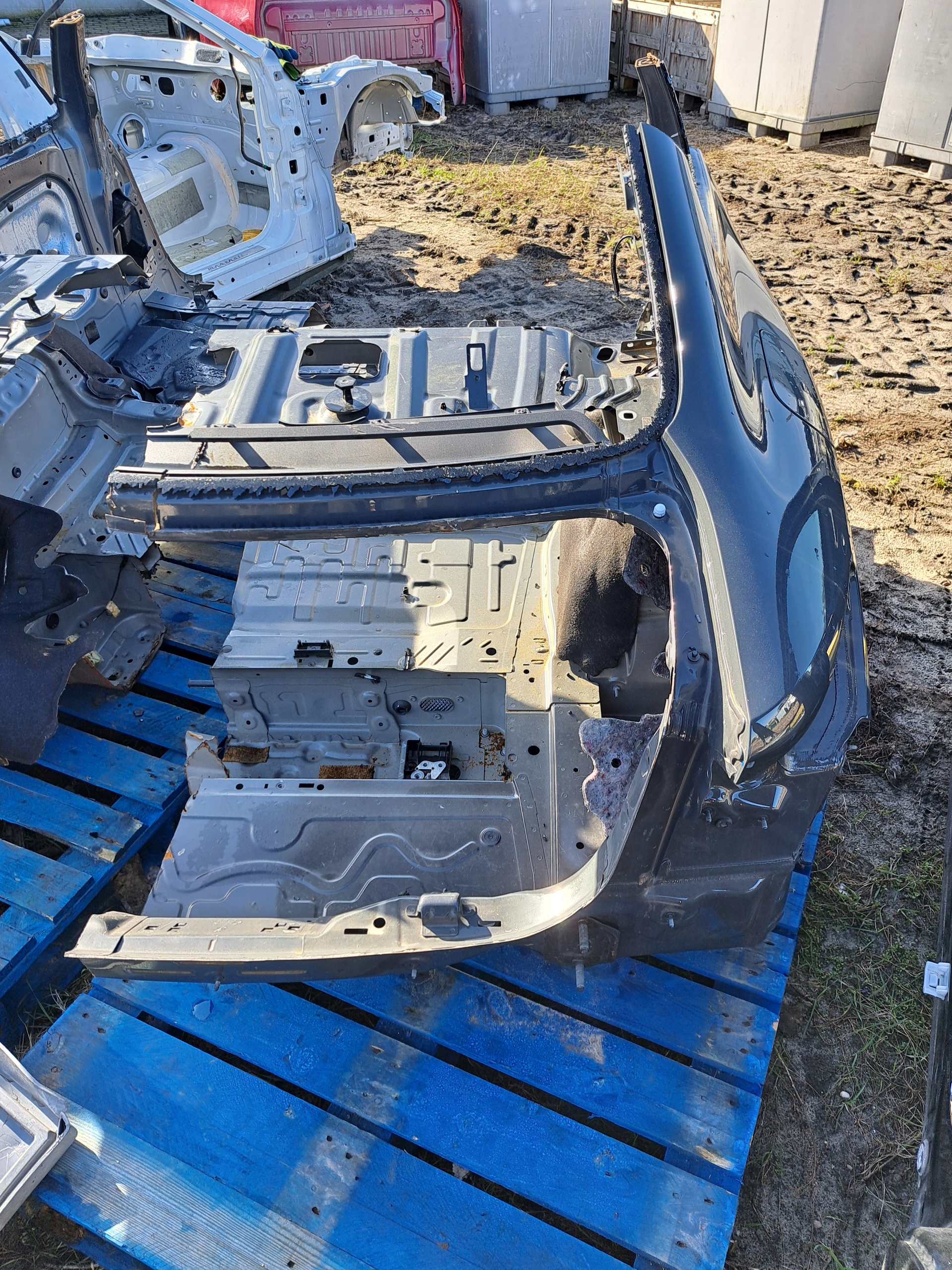 BMW M4 G82 ĆWIARTKA TYŁ BŁOTNIK PRAWY EAN (GTIN) 5905232487696