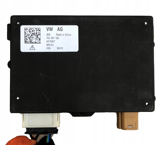 VW CRAFTER 2 PRZETWORNICA PRĄDU 12V/220V GNIAZDO Numer katalogowy części 7C0907155