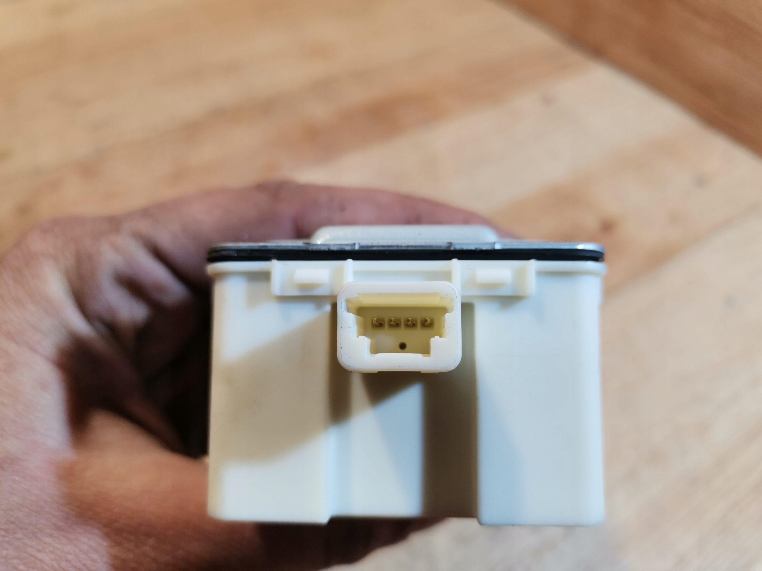 module control unit ANTENY MAZDA 6 GJ CX5 KD45675D4