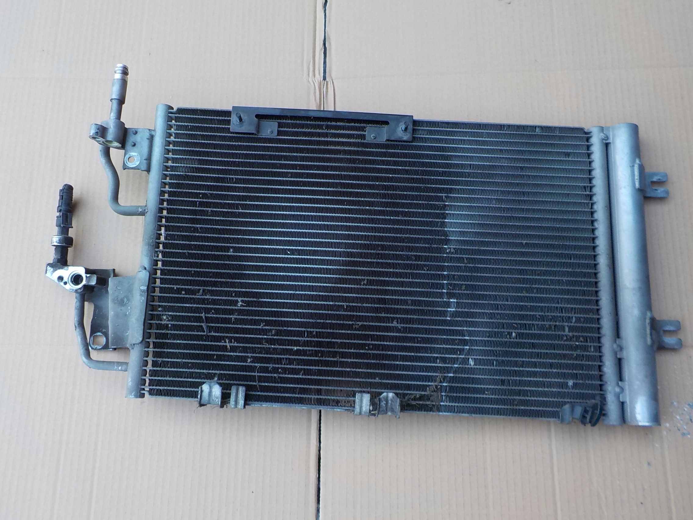 Radiateur climatisation opel zafira b 1,9 cdti 2006r