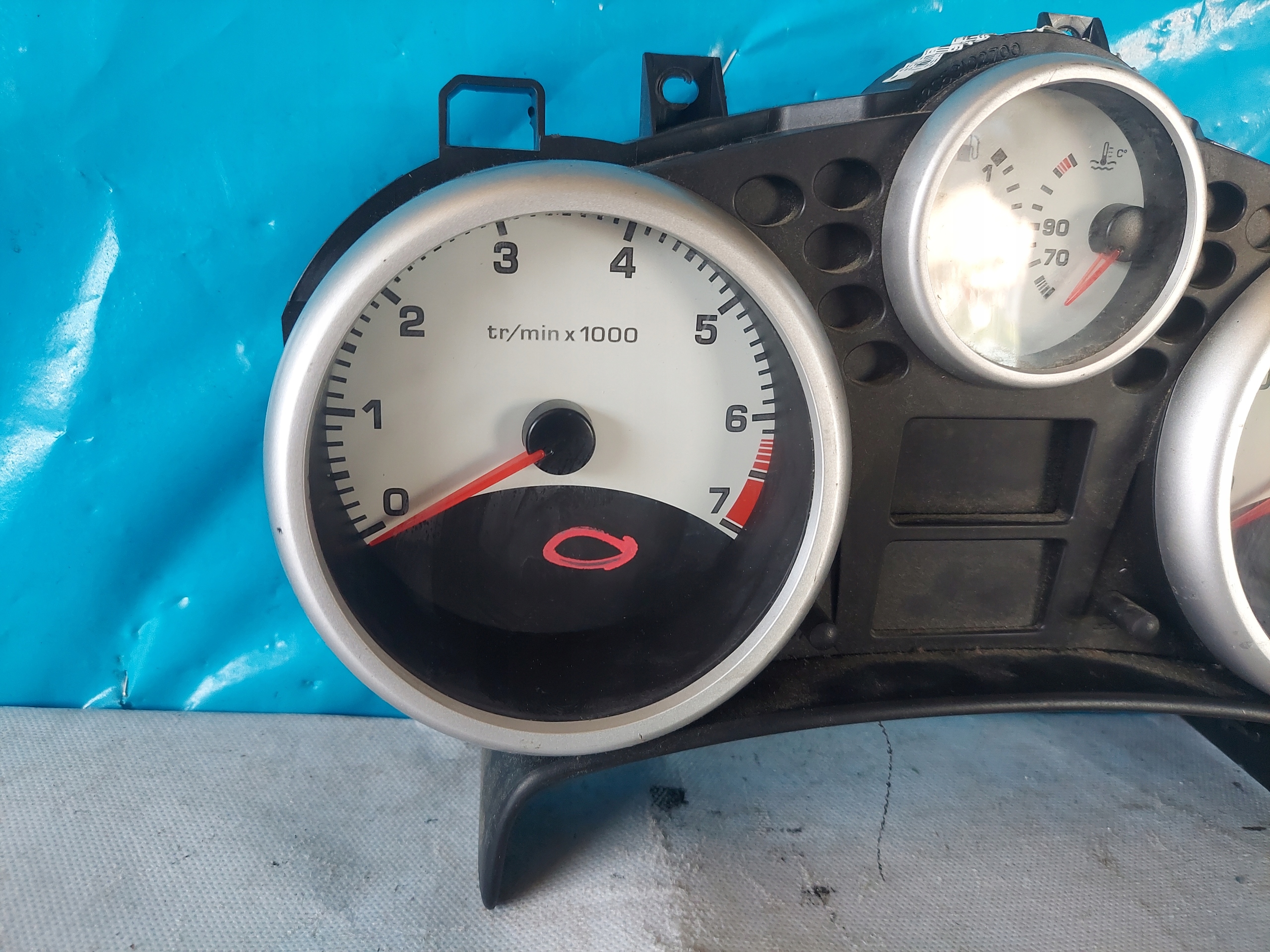 dials clock PEUGEOT 207 1.4 16V 9666132380