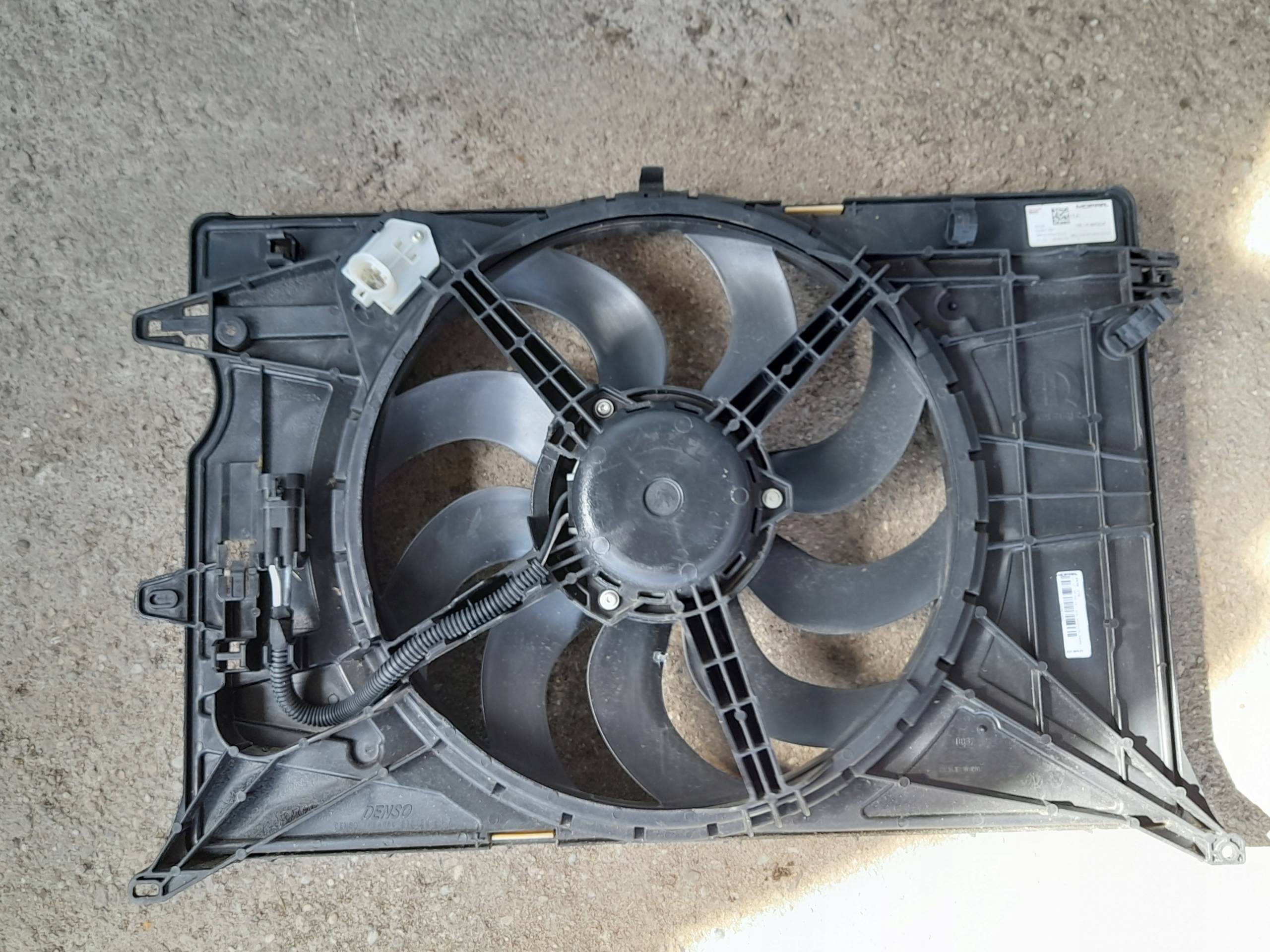 PAS PRZÓD+WENTYLATOR JEEP RENEGADE 2014-> Numer katalogowy części PP-LGF-30