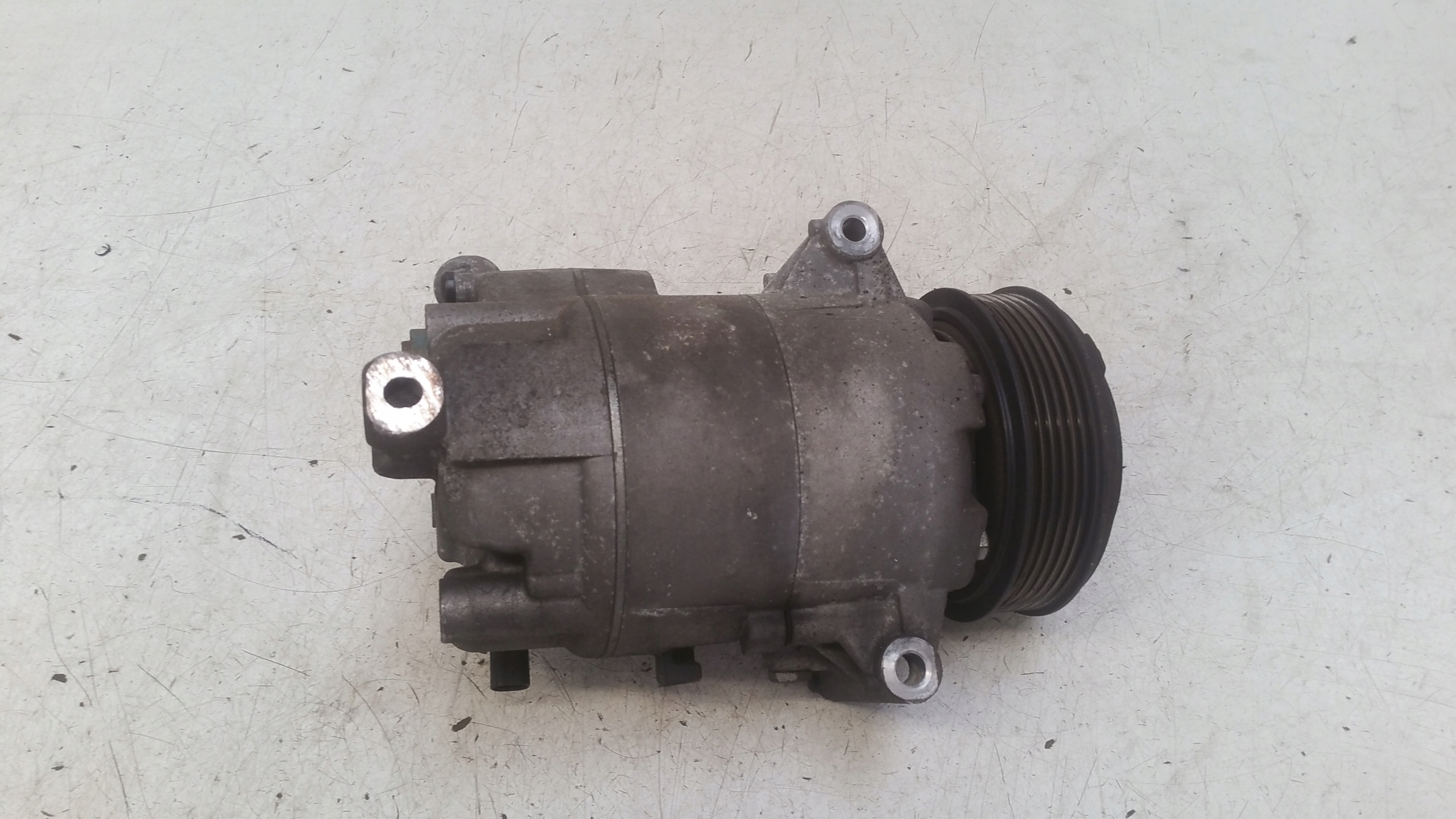 Klimakompressor klimaanlage 13335254 Opel Astra J