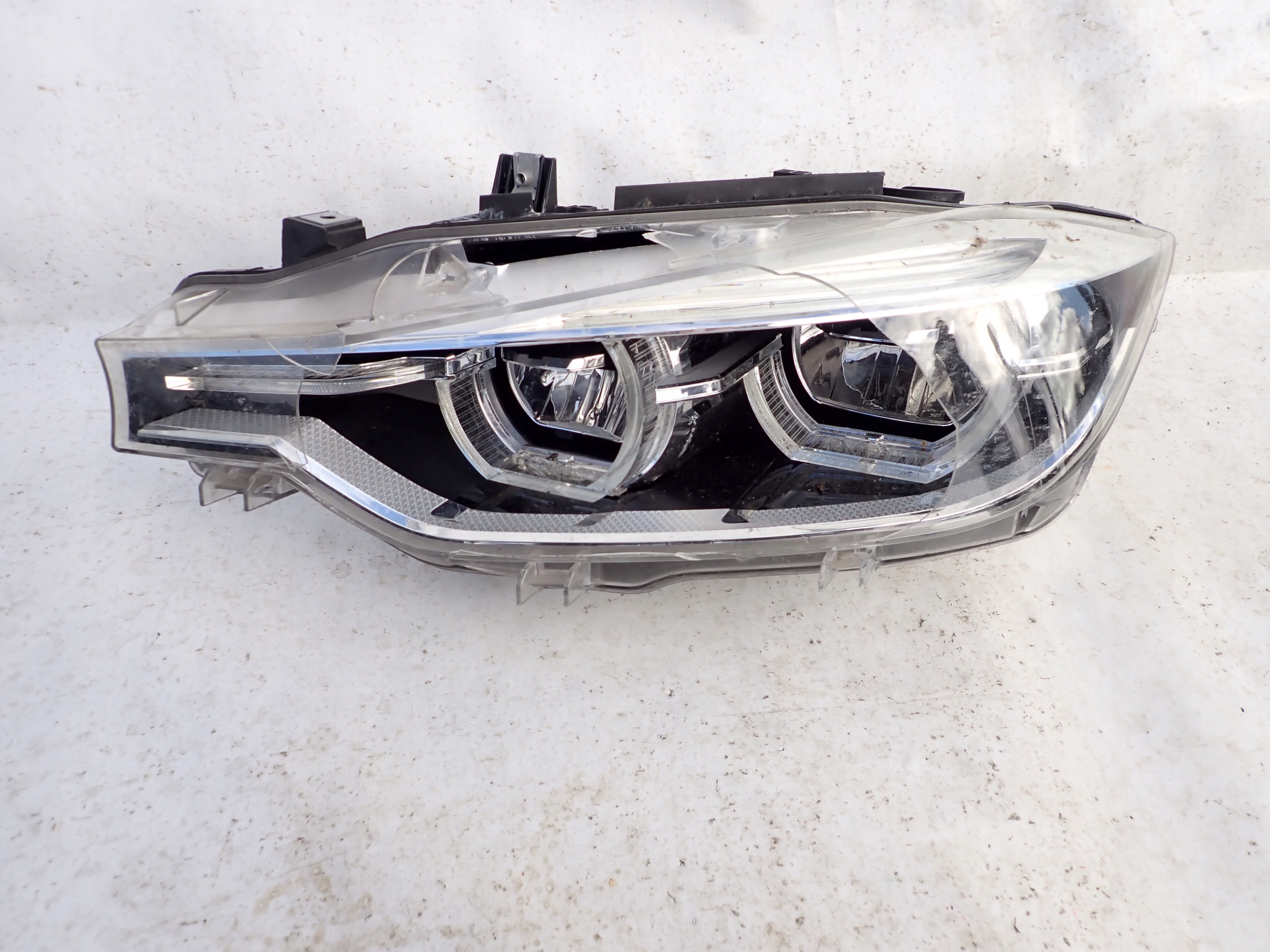 BMW 3 F30 F31 LIFT ADAPTIVE LED light left front