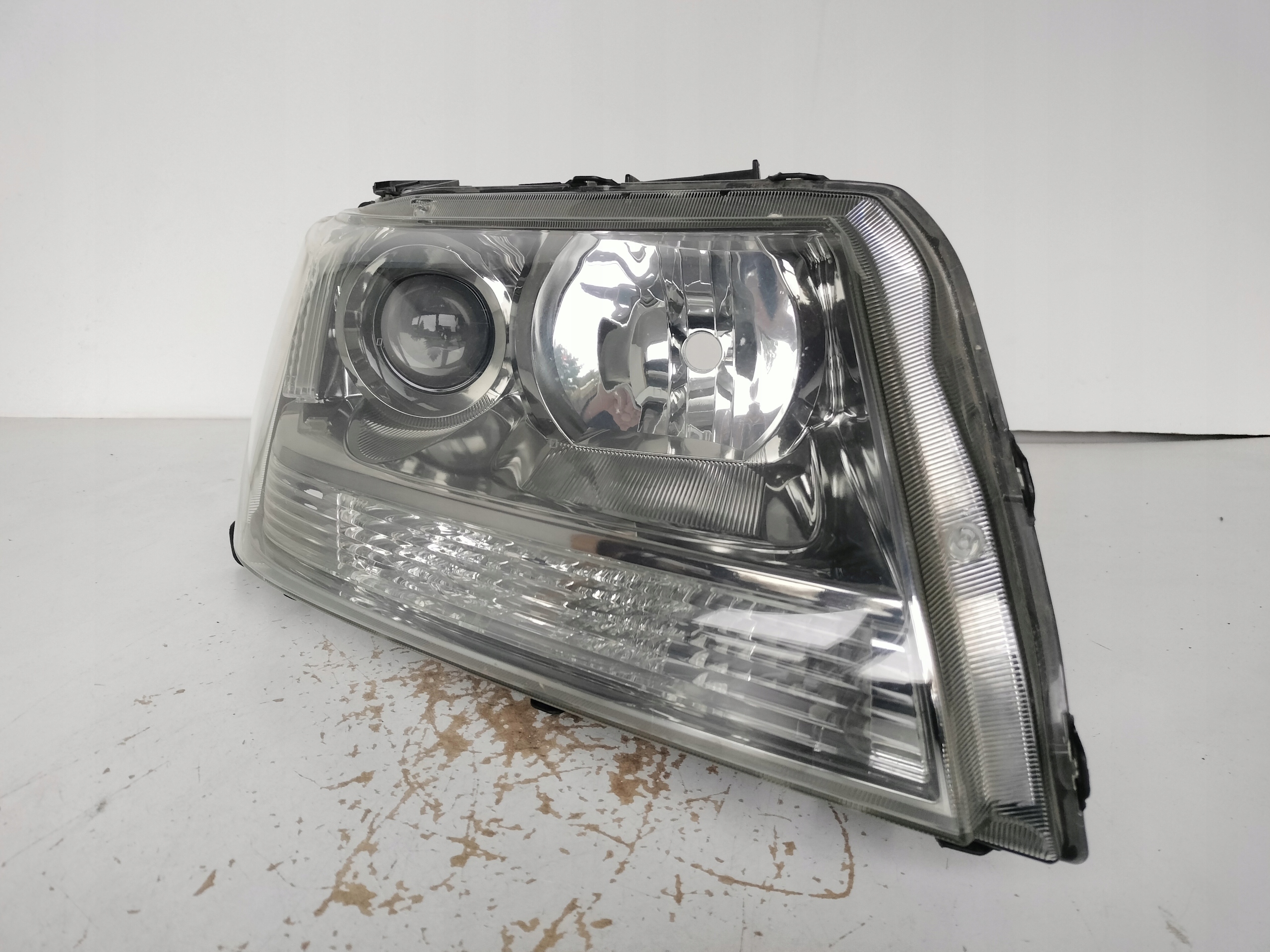 light right REFLEKTOR SUZUKI GRAND VITARA 05