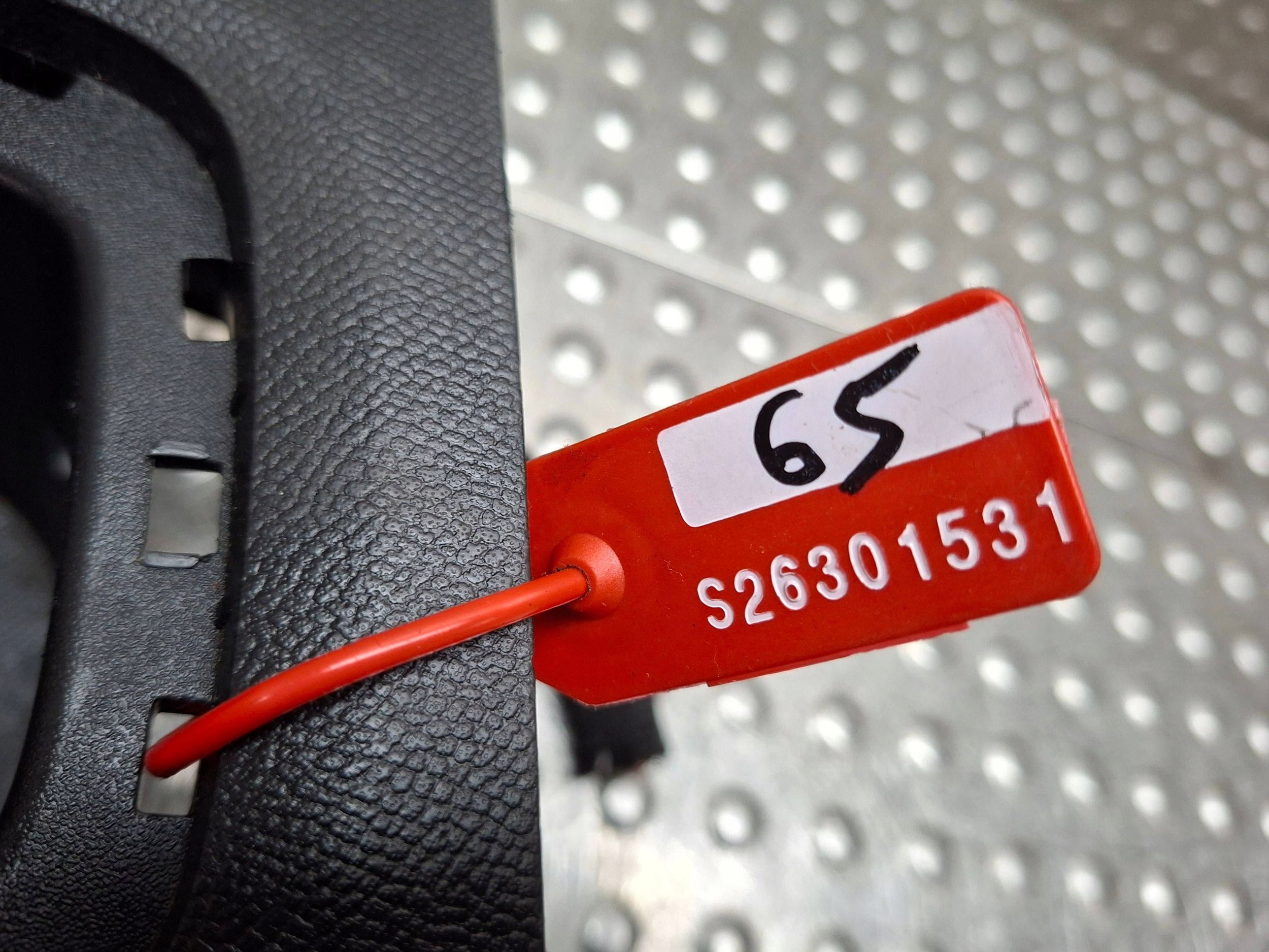 TUNEL mitte 9829538980 OPEL CORSA F 2019