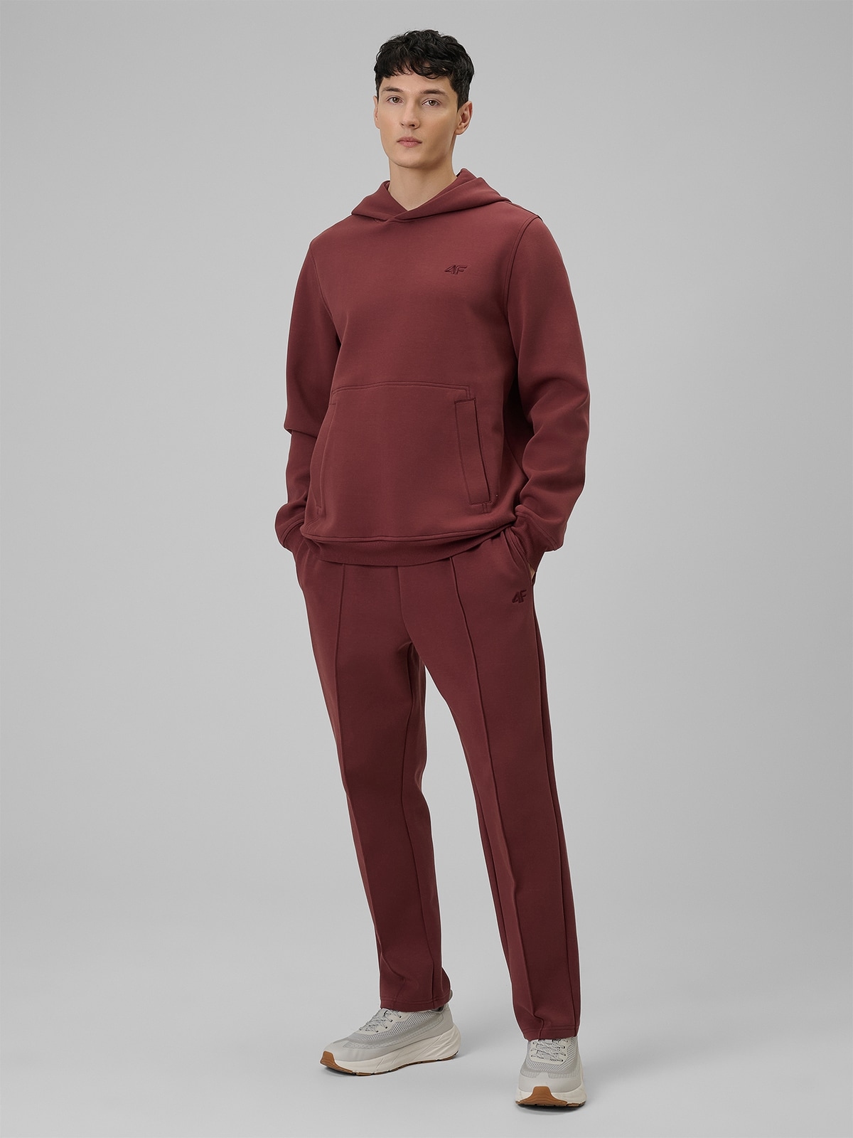 4F Pánské tepláky vínové, velikost XL