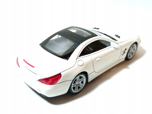 2012 MERCEDES BENZ SL 500 BIAŁY MODEL WELLY Marka Welly