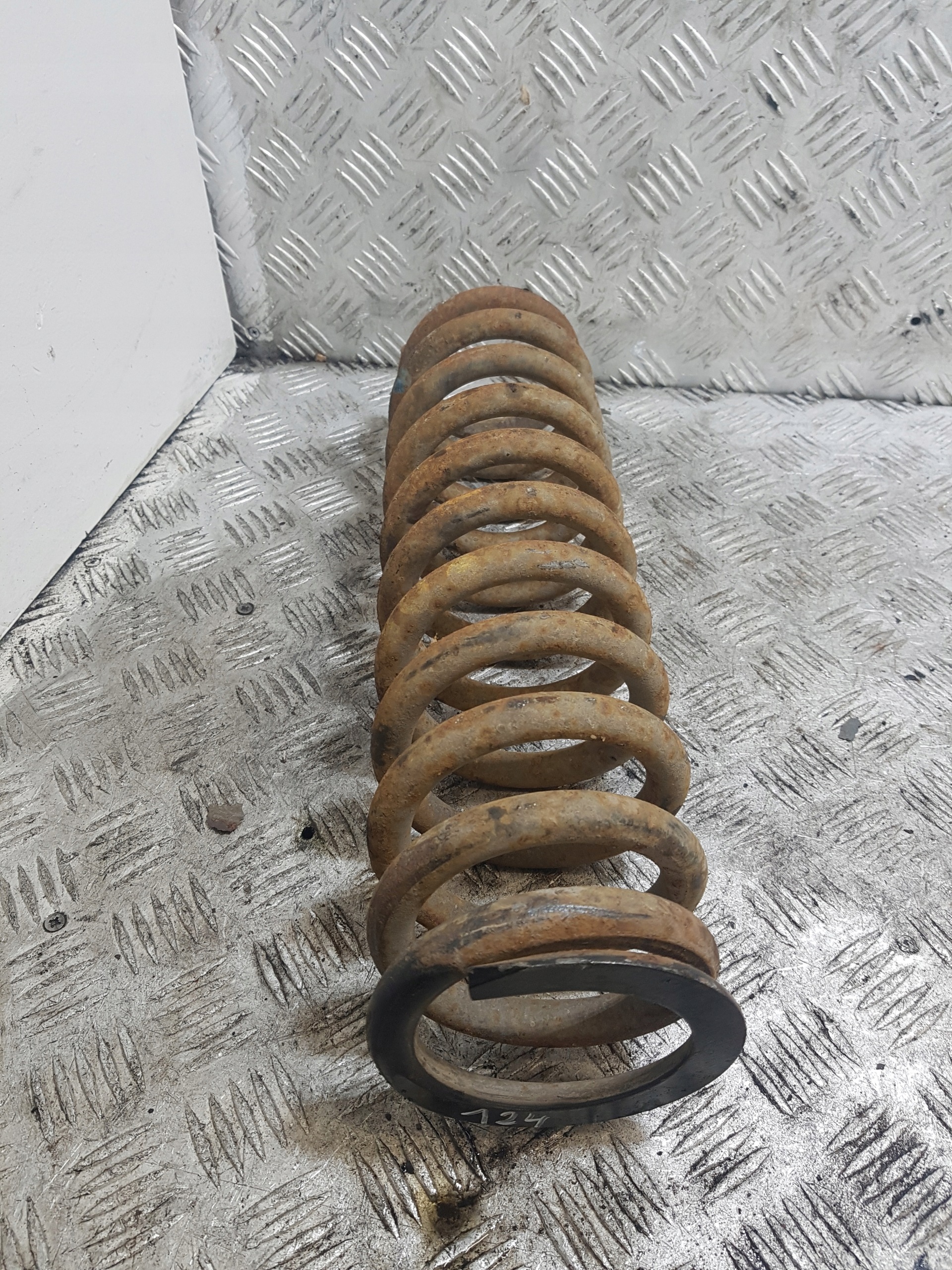 spring rear part rear MERCEDES-BENZ W124