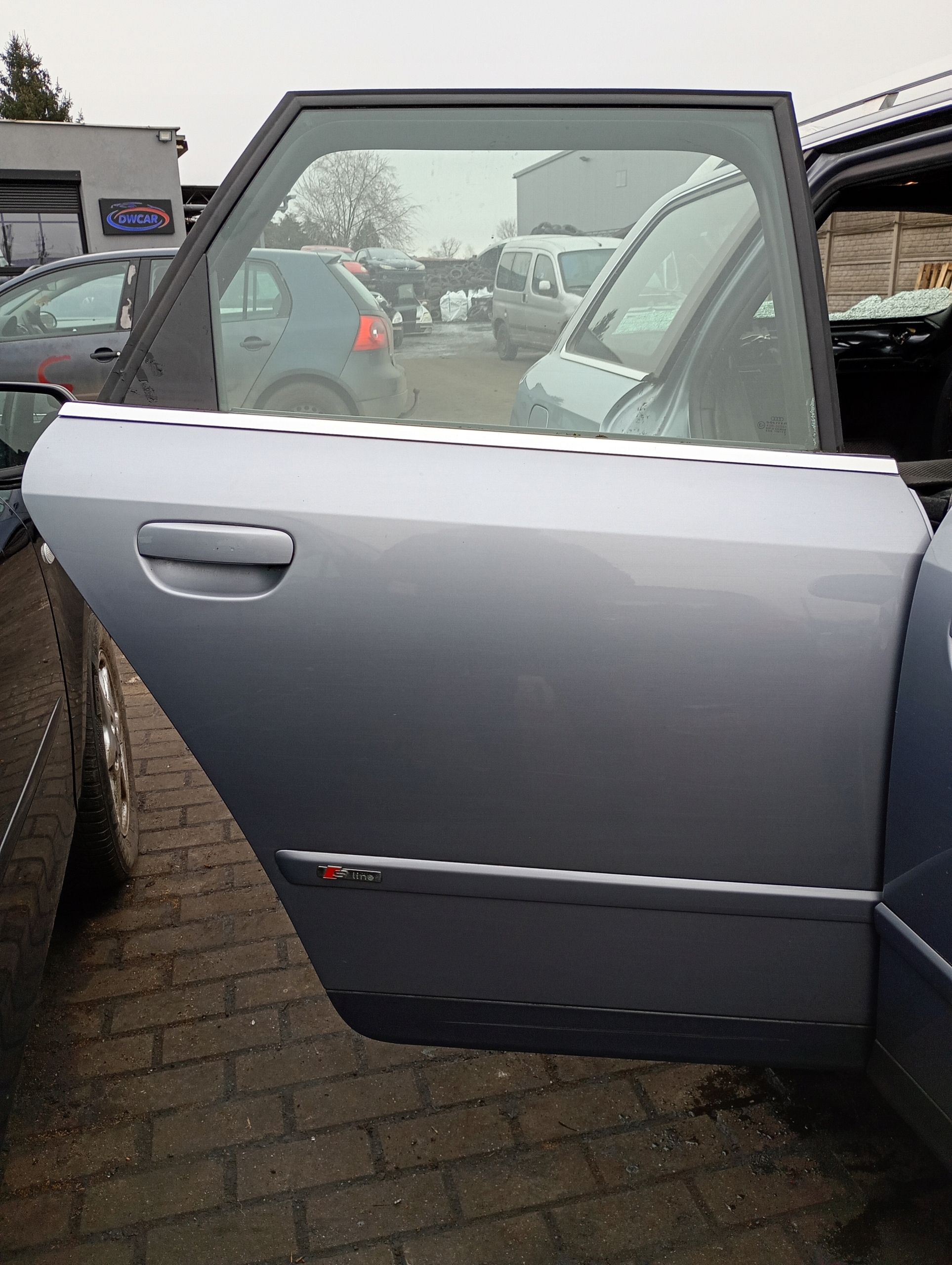 Audi A4 B6 00-06 door left rear. rear part szare