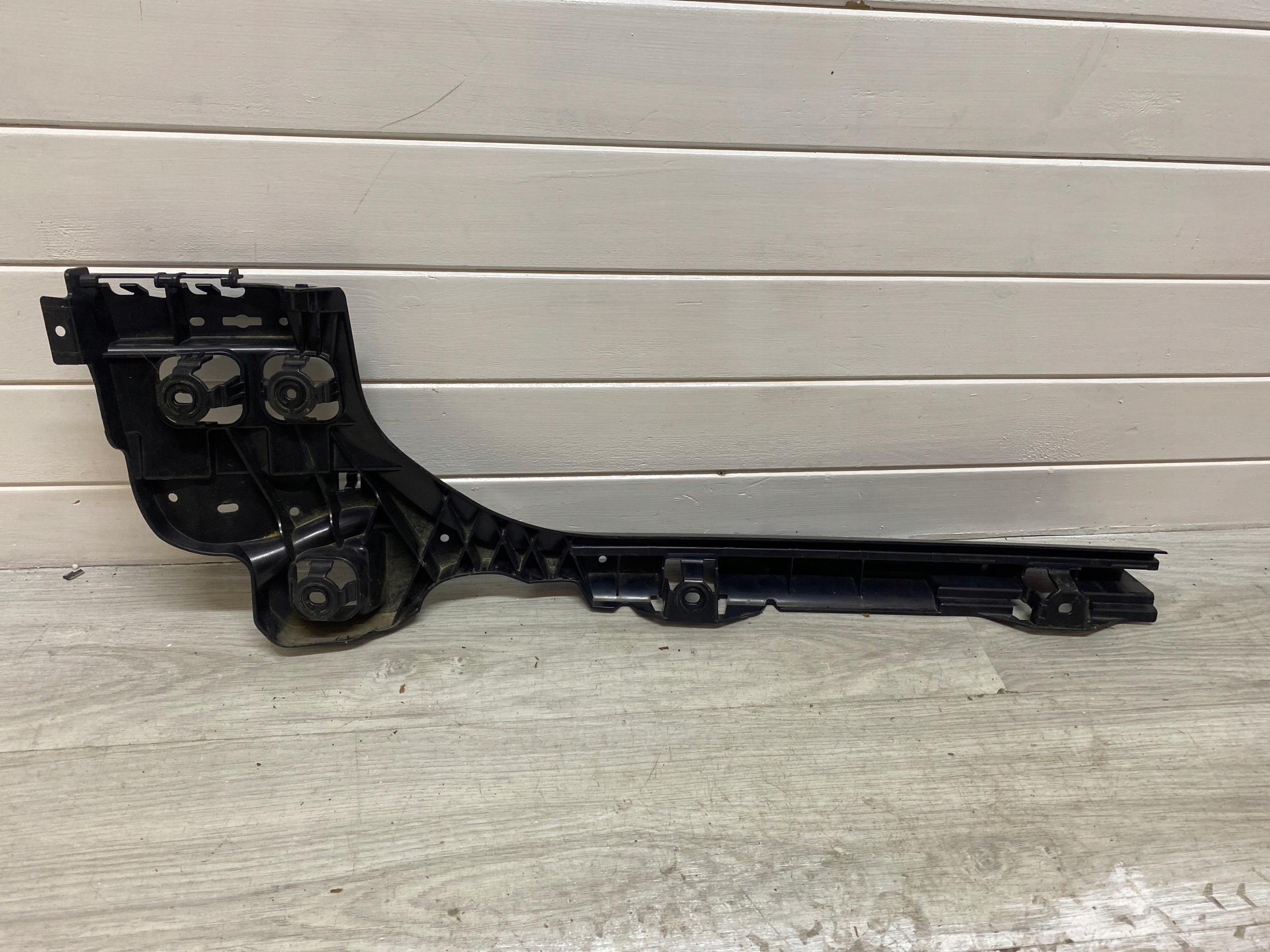 bumper bracket rear part BMW 3 G21 7469366