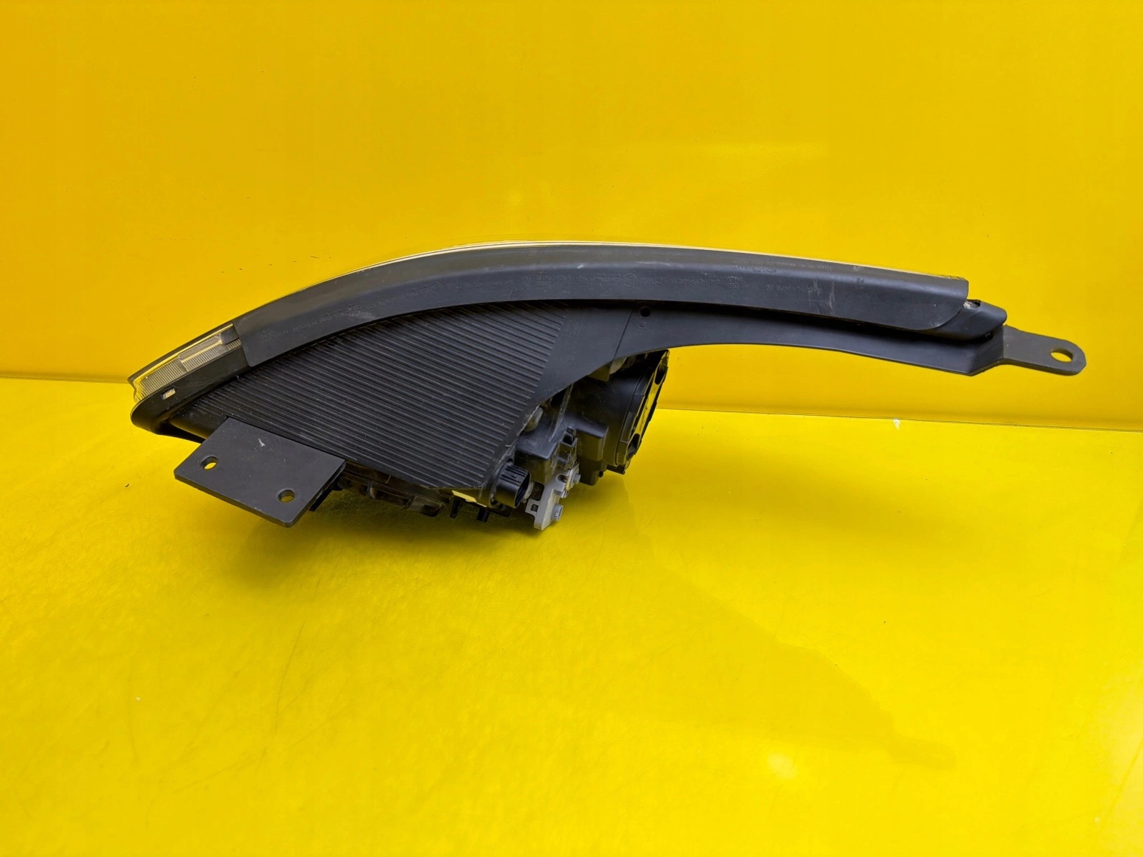 light right front Kia Niro 2016- lens Led
