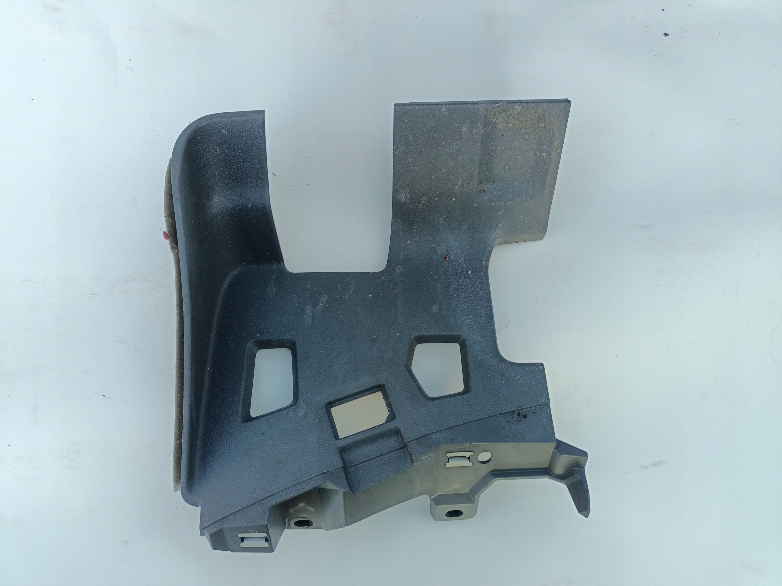 PLASTIK OBUDOWA ZAŚLEPKA STOPNIA SCANIA S 2379815