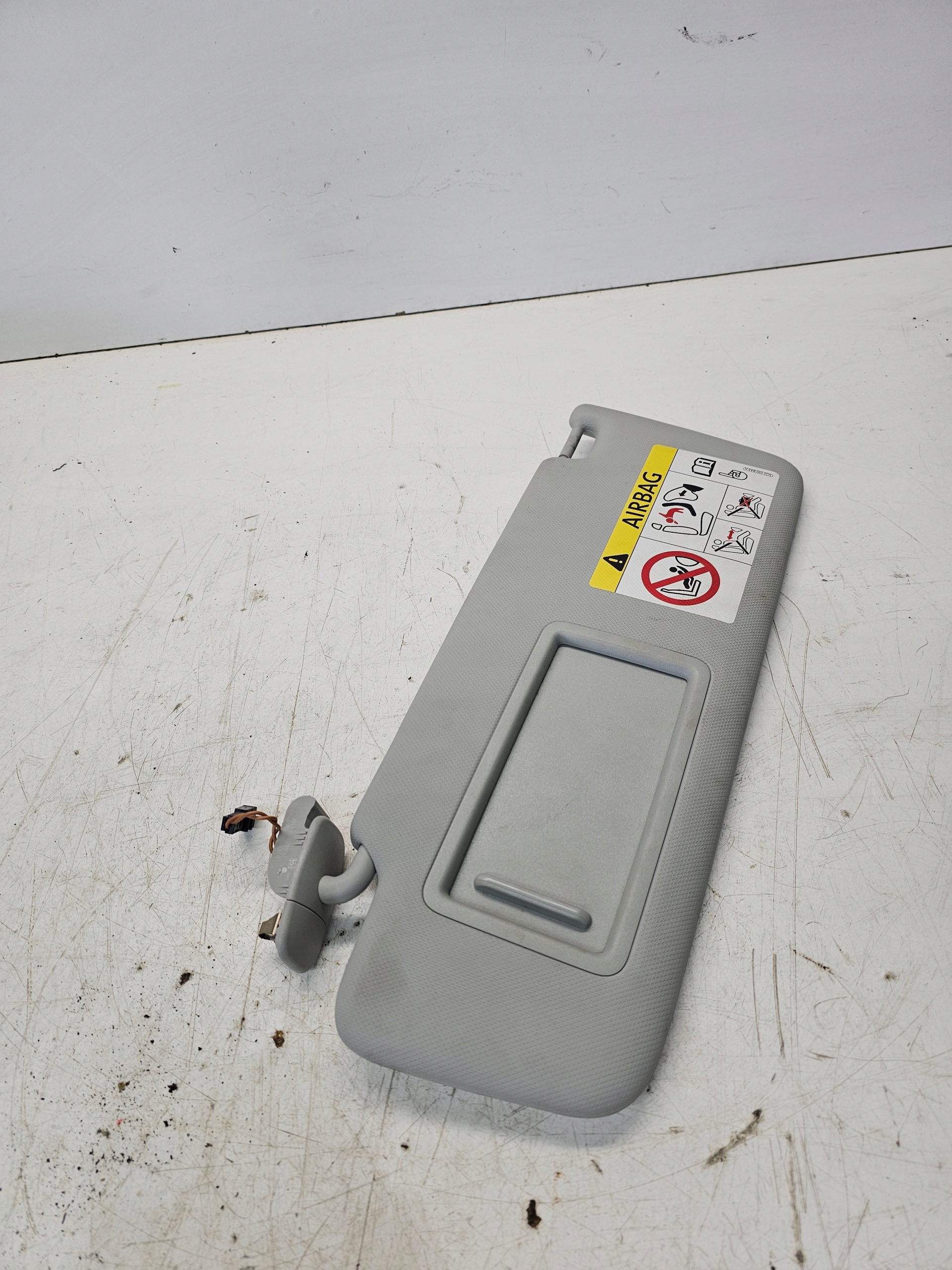 cover sun left AUDI A3 A4 B9 A5 8V5857551M