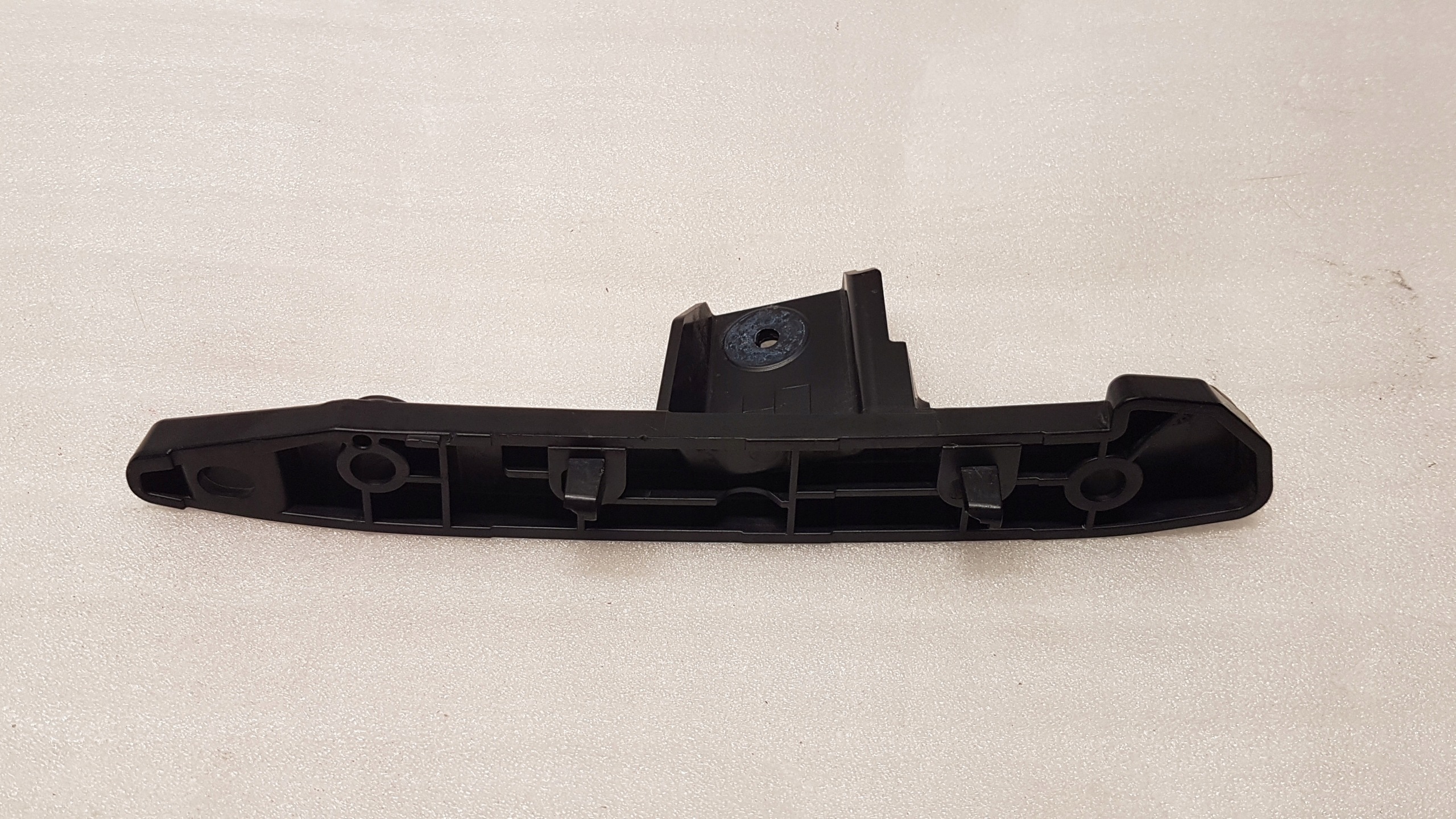 support holder of a bumper left front BMW 5 G60 G61 G68 9879295