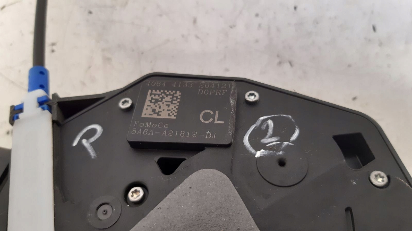 lock door front front right Ford Fiesta MK7 1,25i
