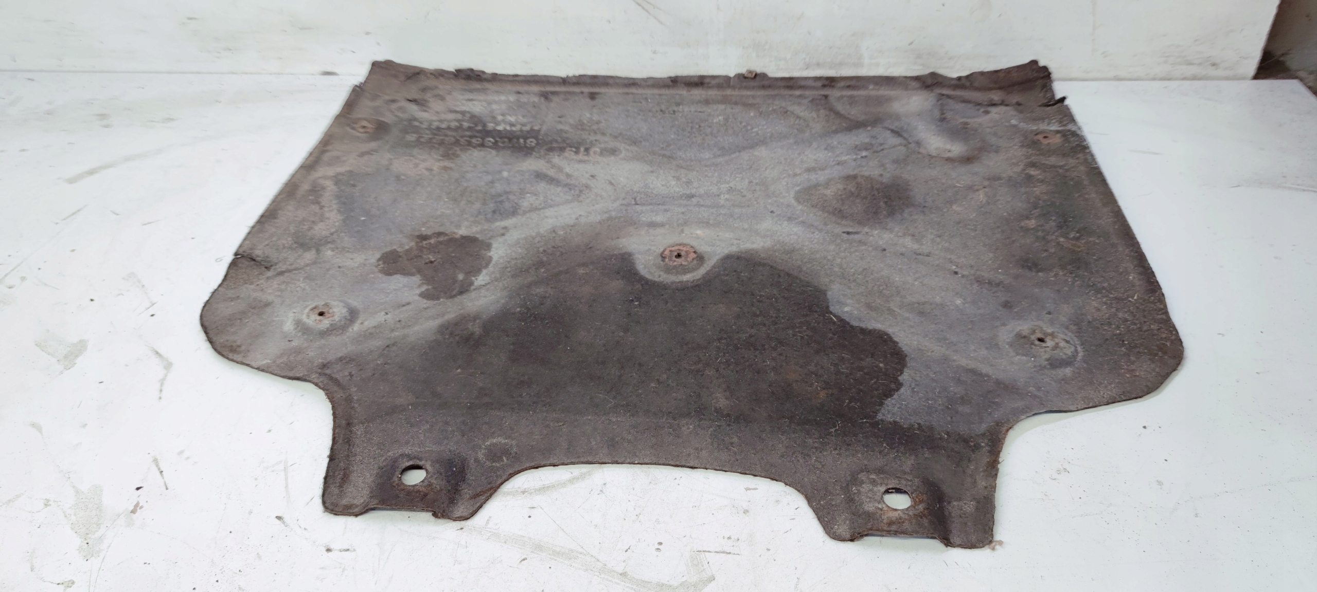 BLENDE ABDECKUNG ABDECKUNG UNTER GETRIEBE AUDI A4 B9 8W0863822B