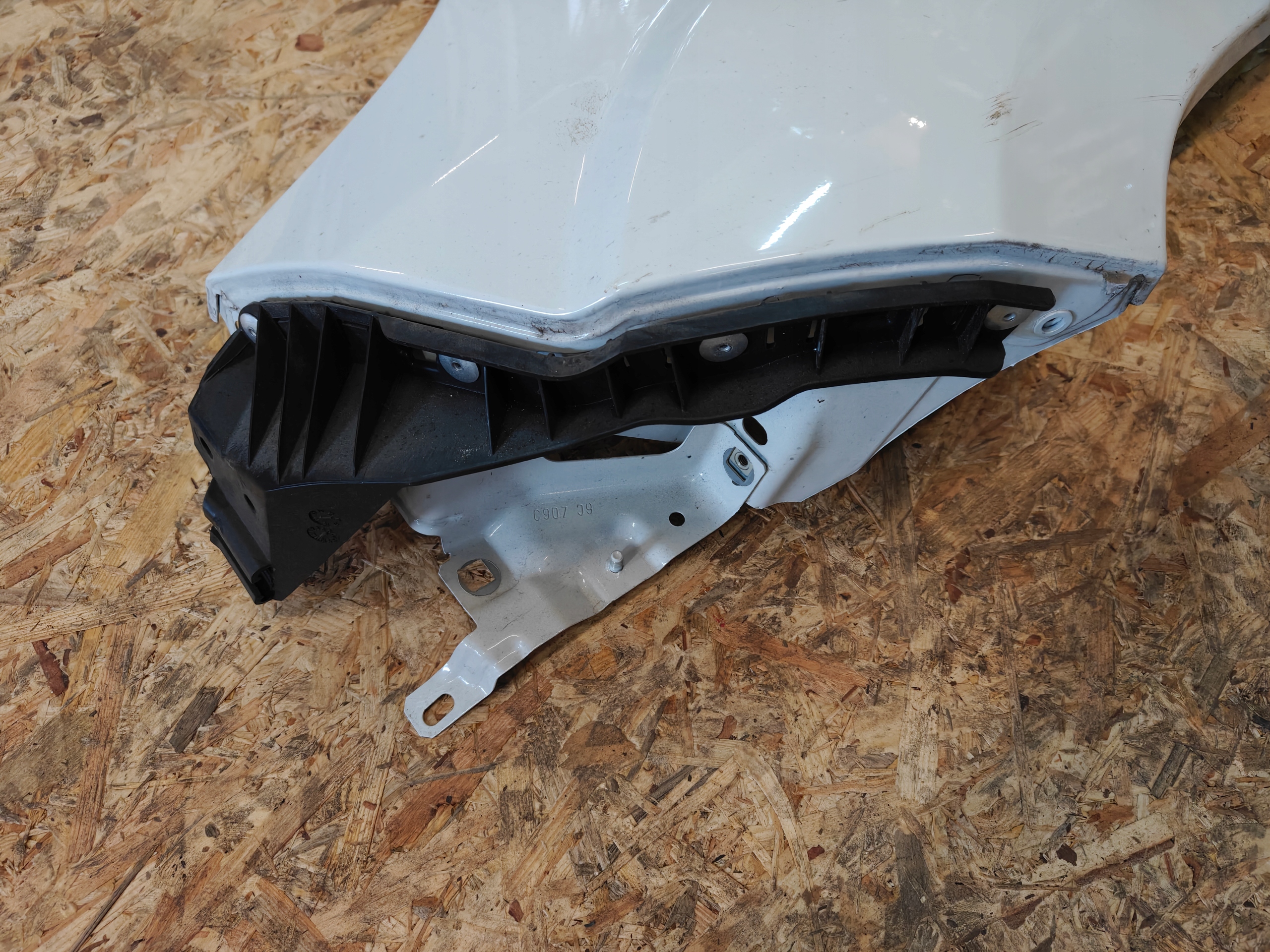 fender left front front FIAT DUCATO BOXER JUMPER OD 2014 ROKU BIALY !!!