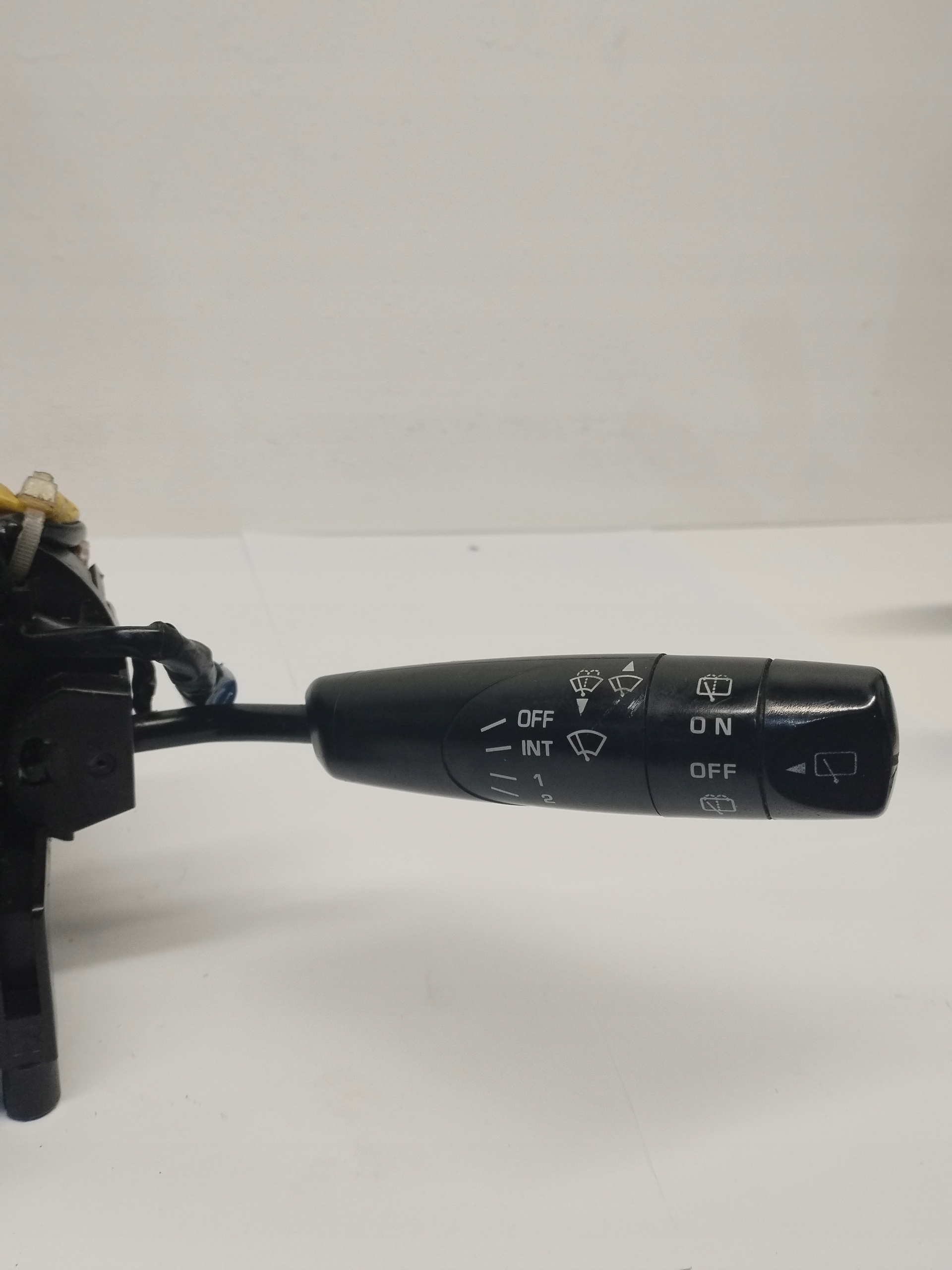 steering wheel levers and controls pajak z ring Mazda 323 175026
