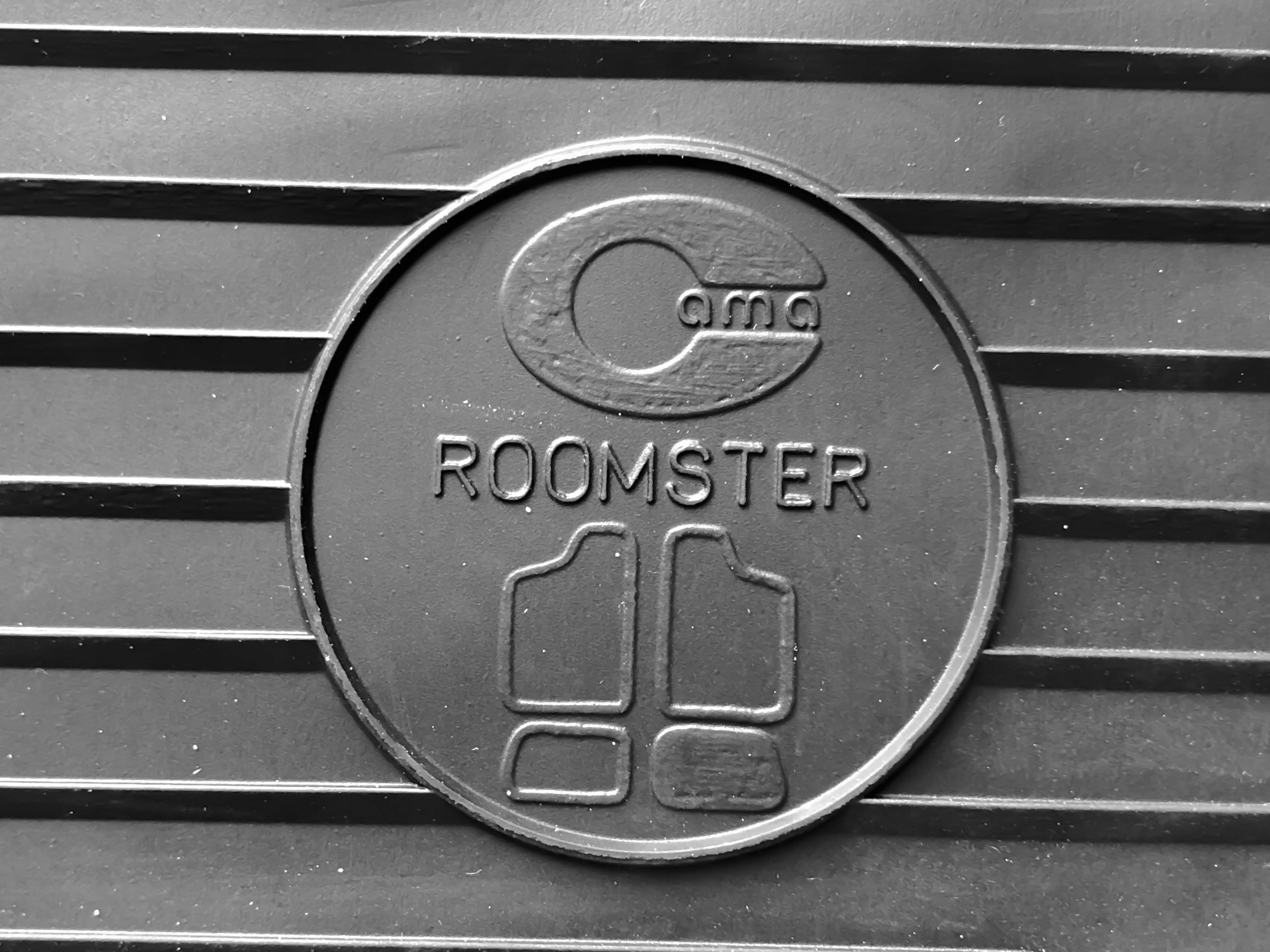 Skoda Roomster 2006-2015 Dywaniki CZARNE Producent Doma