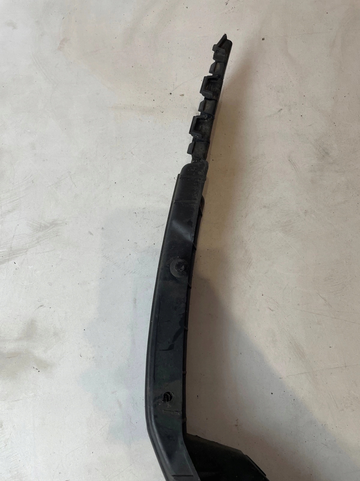 support holder of a bumper right front Skoda Octavia II