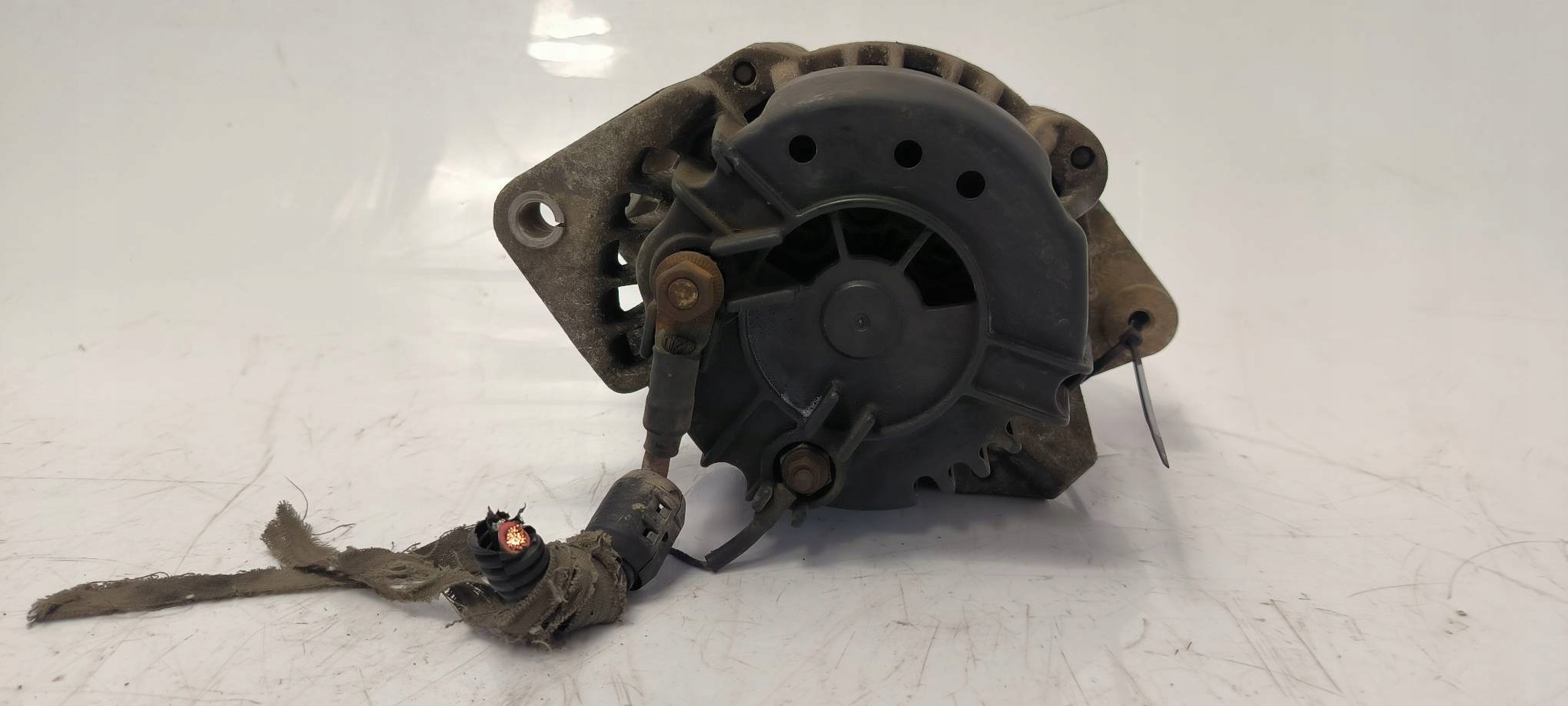 ALTERNATOR OPEL VECTRA B