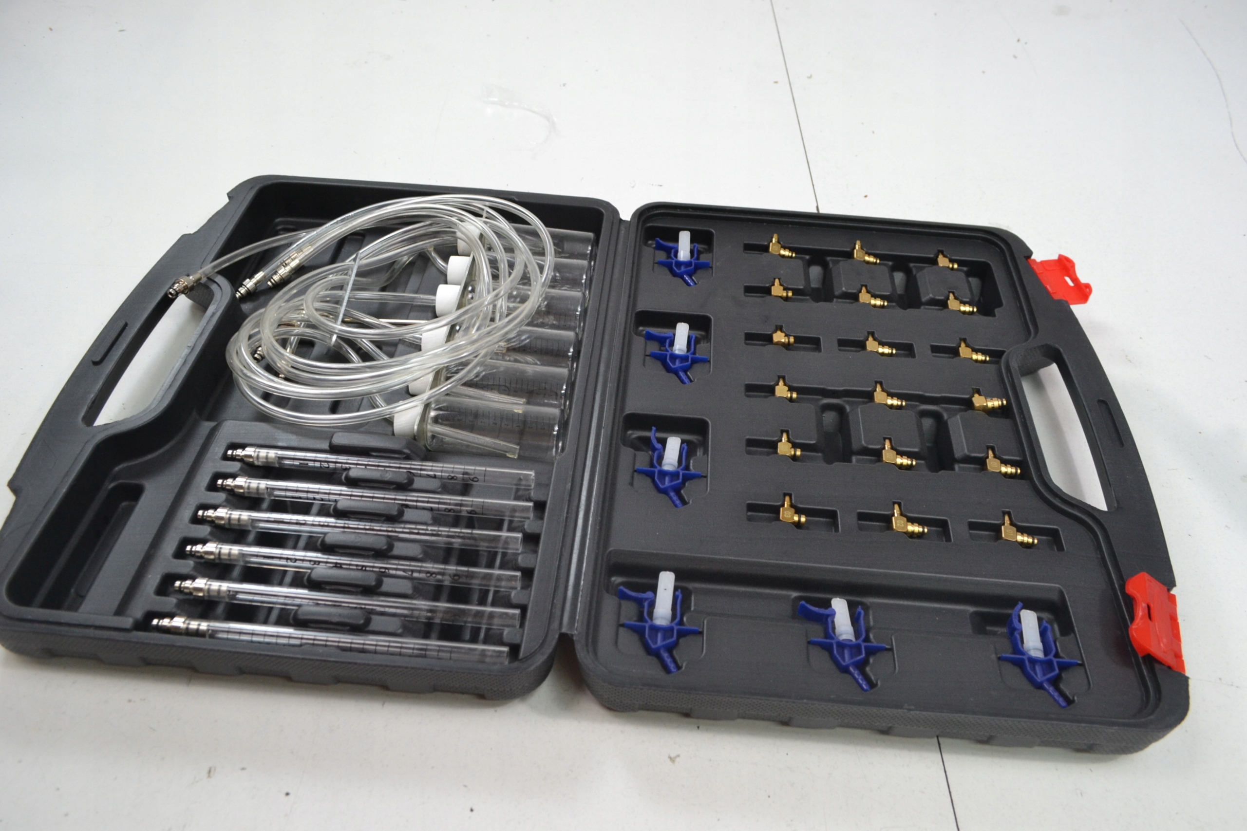 Tester do Common Rail z 24 adapterami -5% Kod producenta 8106