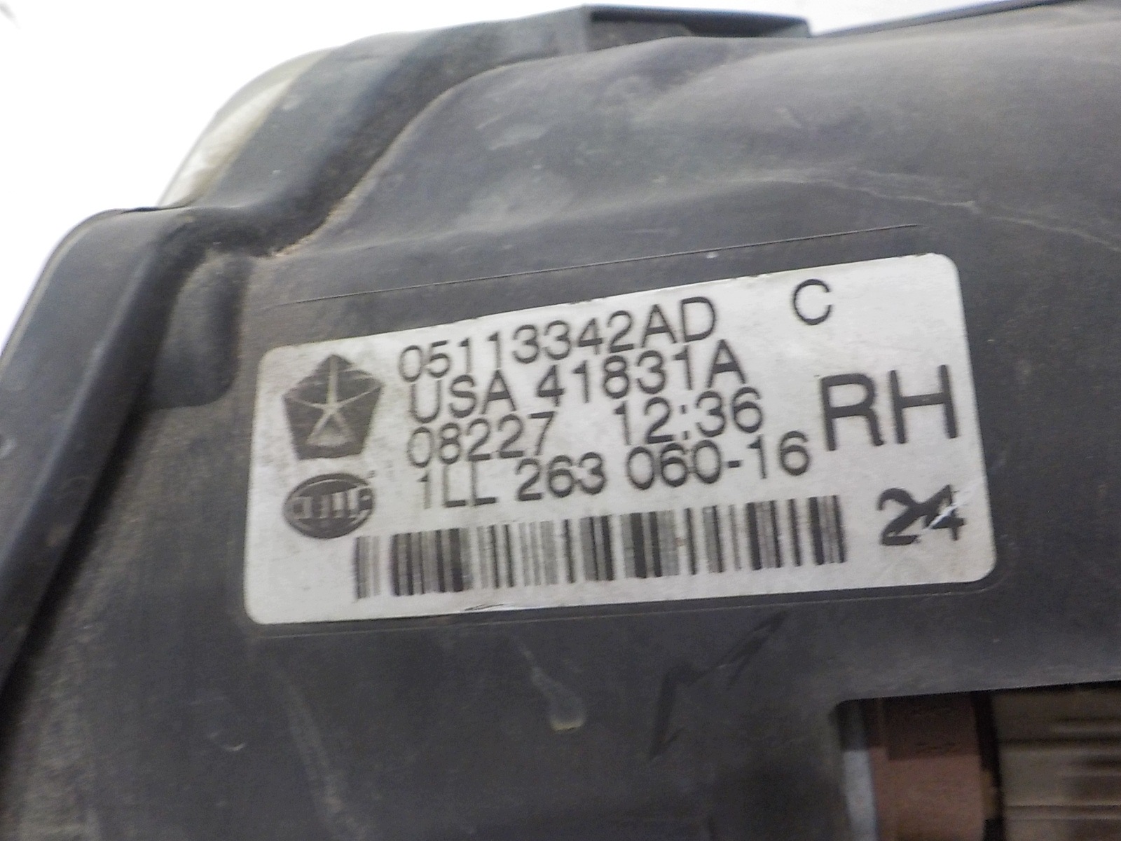CHRYSLER VOYAGER V XENON light right front front UK