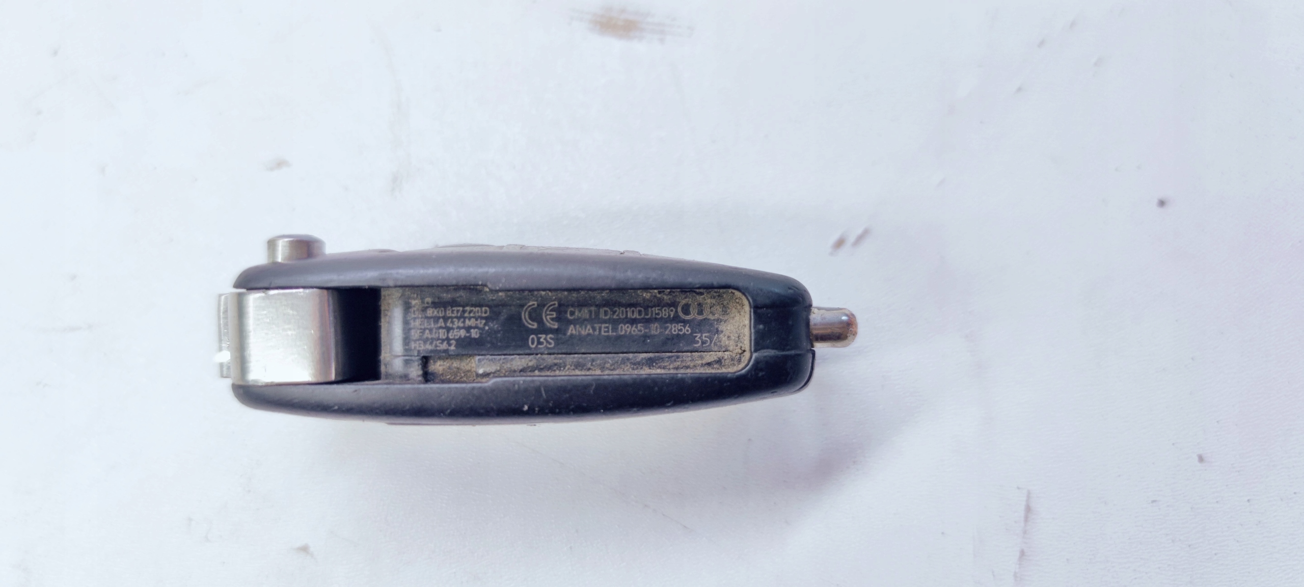 key PILOT SCYZORYK AUDI A1 8X Q3 8X0837220D *2