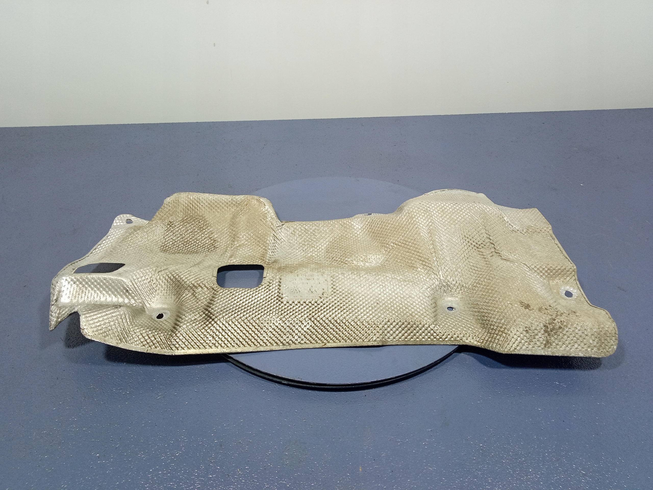 AUDI Q8 RSQ8 4M8 OSŁONA TERMICZNA 4M0825661S