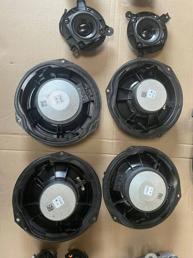 running board speaker amplifier HARMAN / KARDON RENAULT AUSTRAL STAN as new