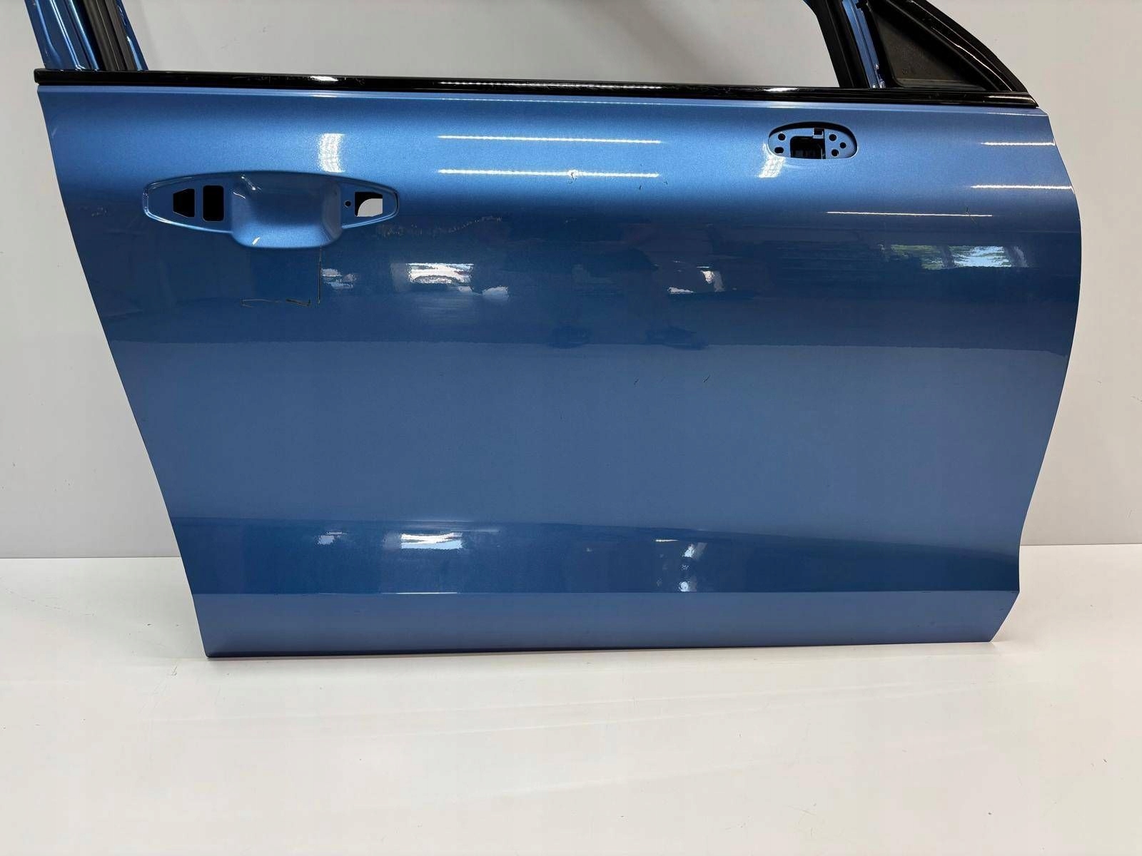 Volvo S60 III V60 II Drzwi Prawe Przód Przednie Strona zabudowy przód - prawa