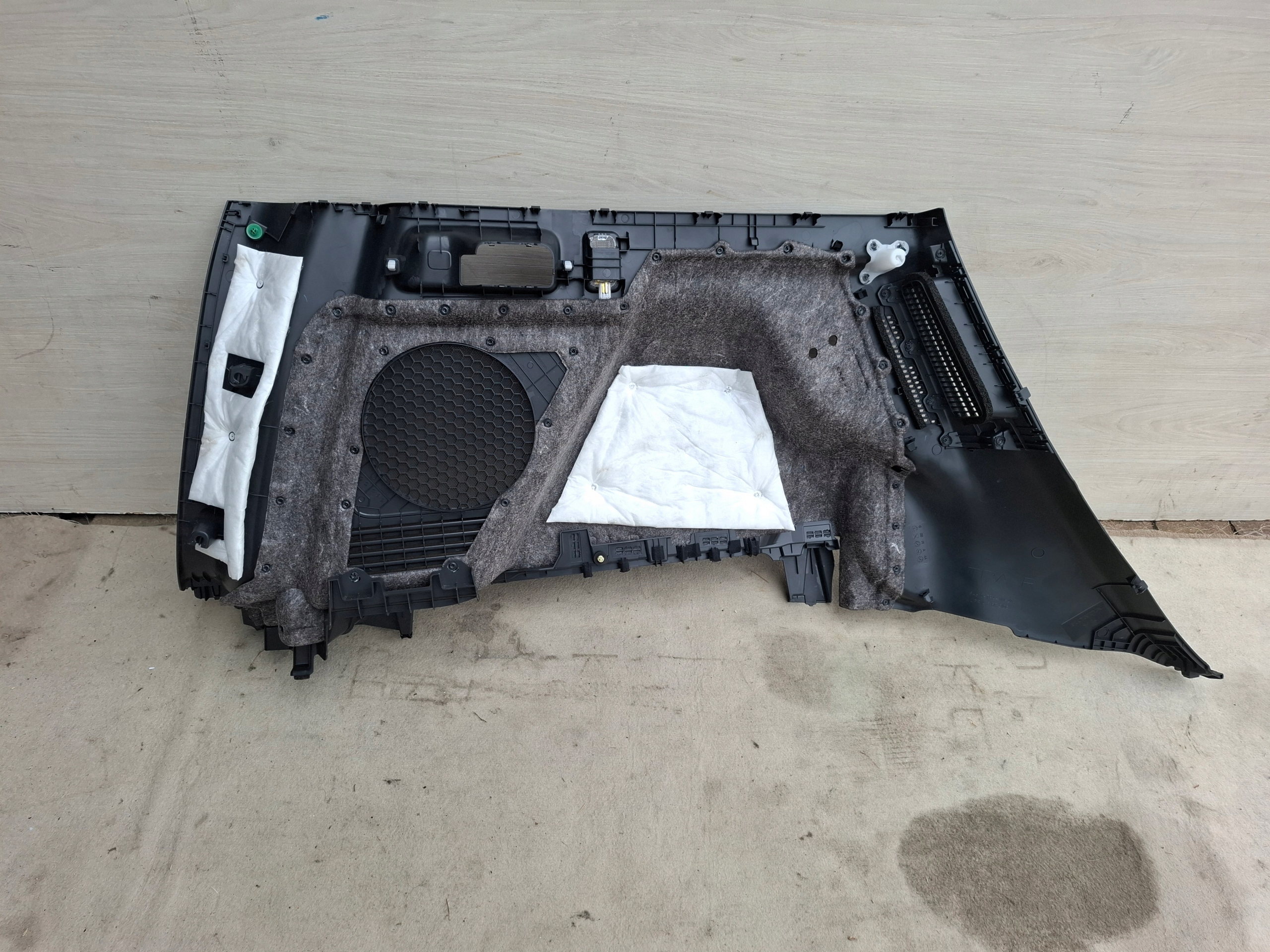 Honda CR-V V 2022r boot upholstery right 84610TPAJ0120