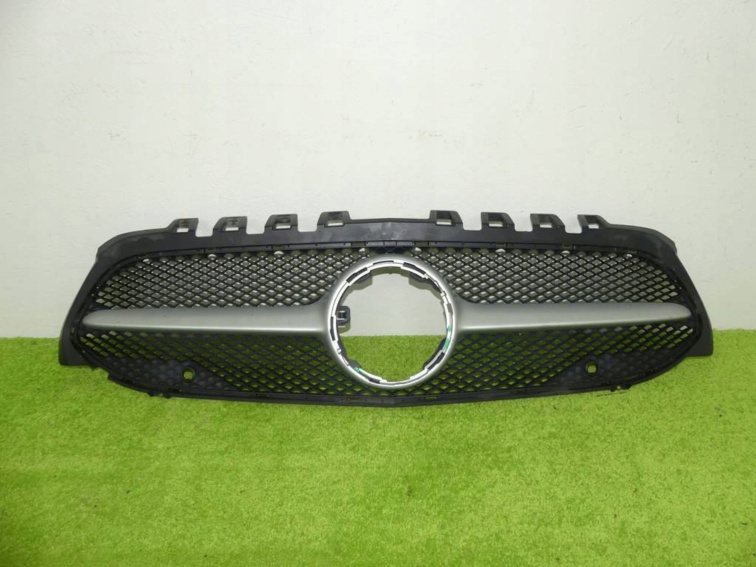 Mercedes-Benz A-Klasse W177 Kühlergrill FRONTGRILL Kühlergitter - Thumbnail 1