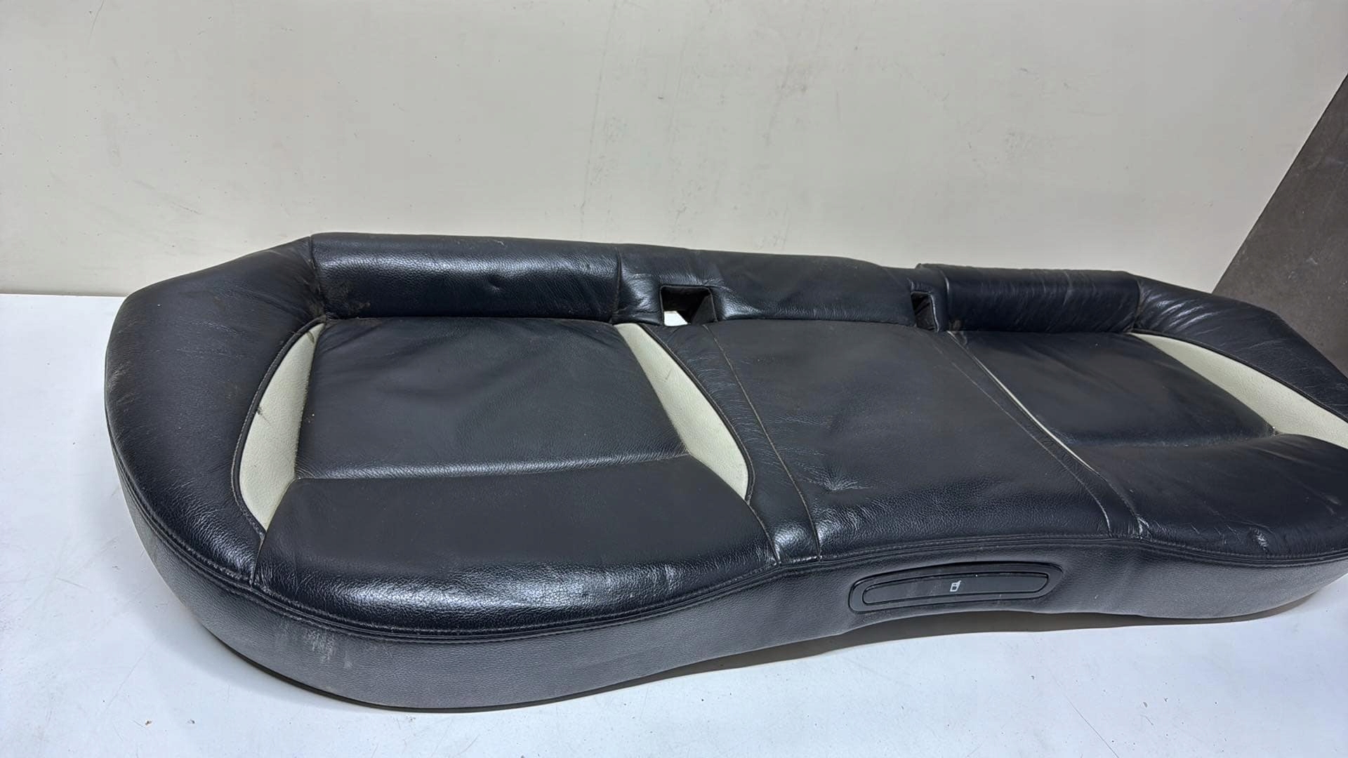 SIEDZISKO Sitz SAAB 93 9-3 II Sitz AERO schwarze Leder Blende Abdeckung