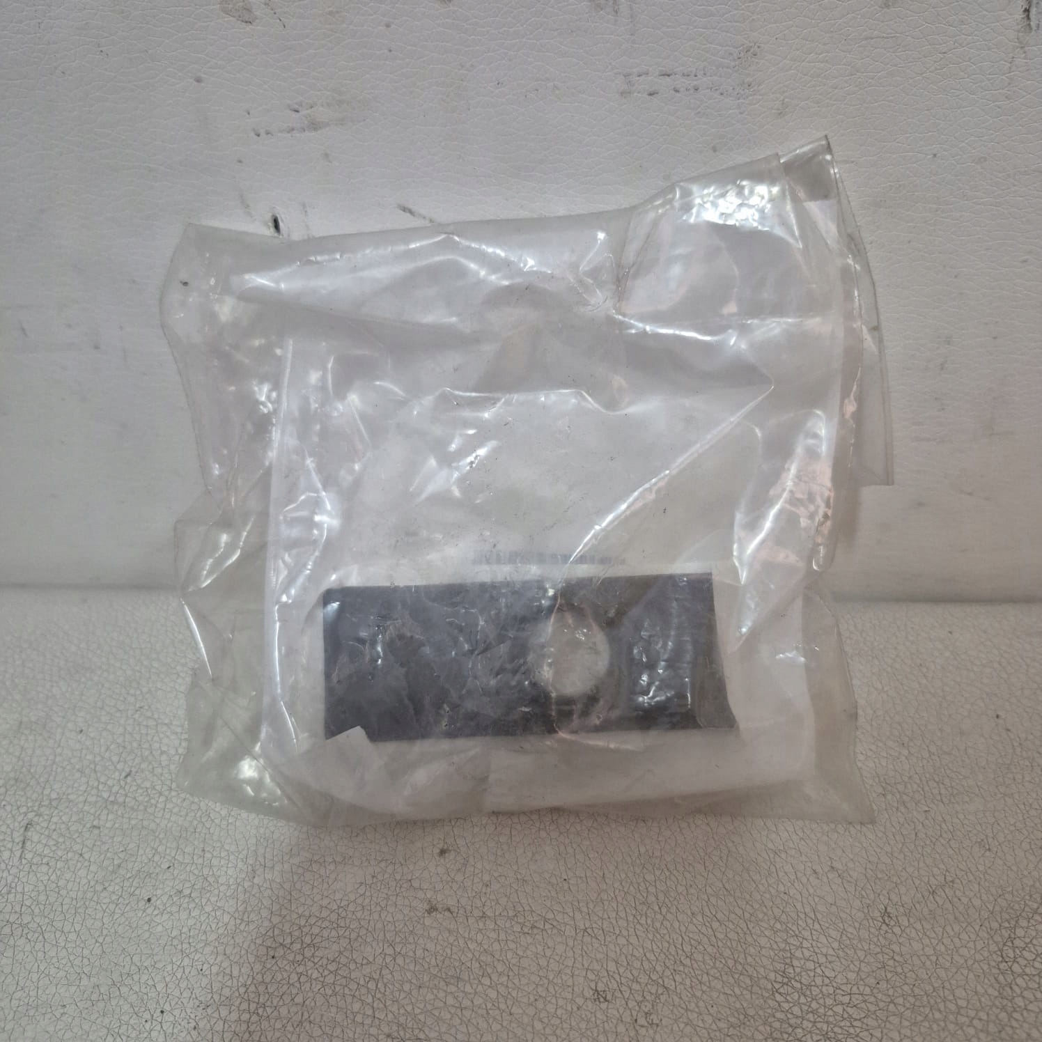 VW T6 -> KOSZYK Poignée Support plaque Capteur PDC 7E5919494D