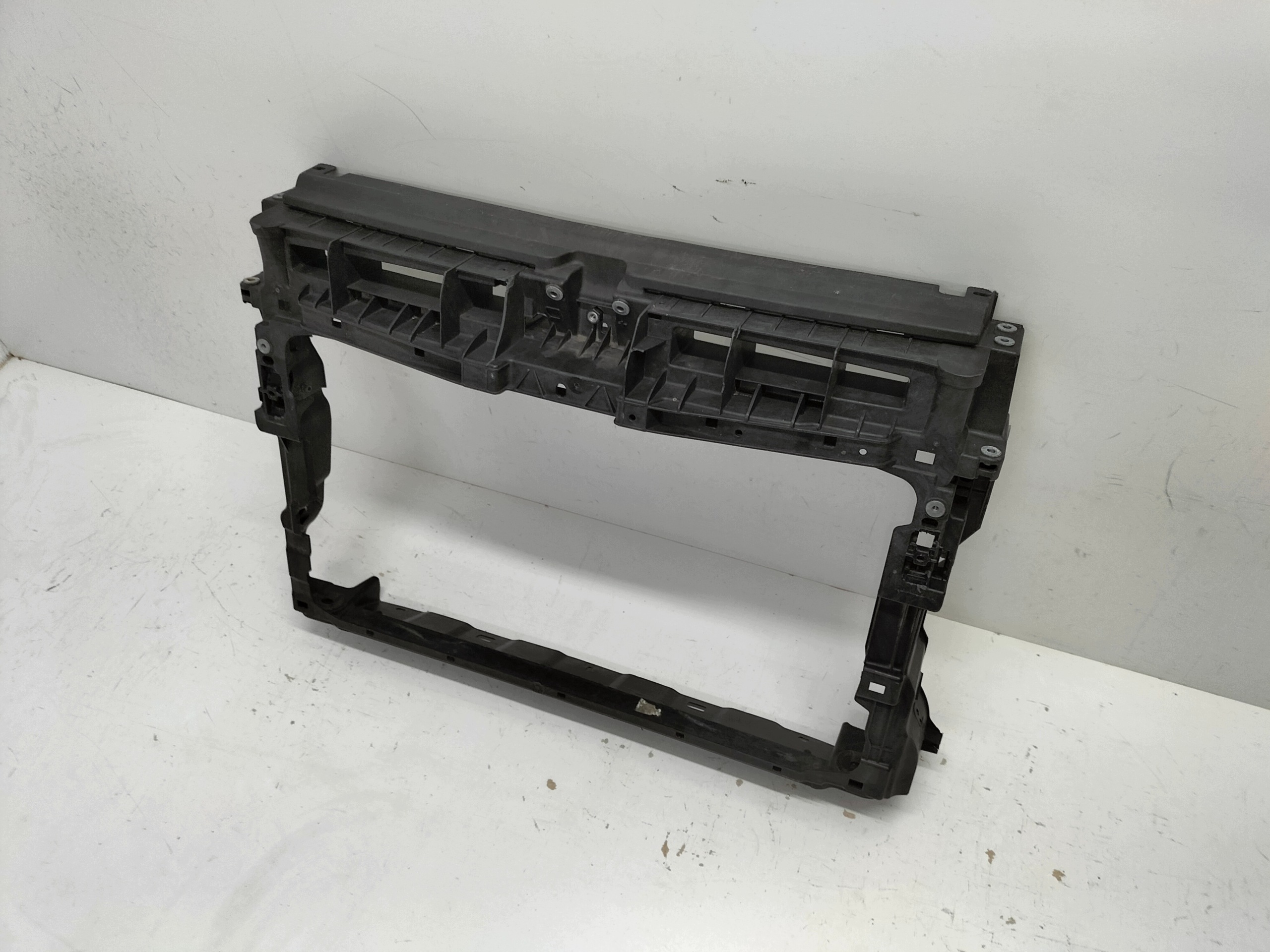 support panel for radiators pillar iron VW TIGUAN II 16