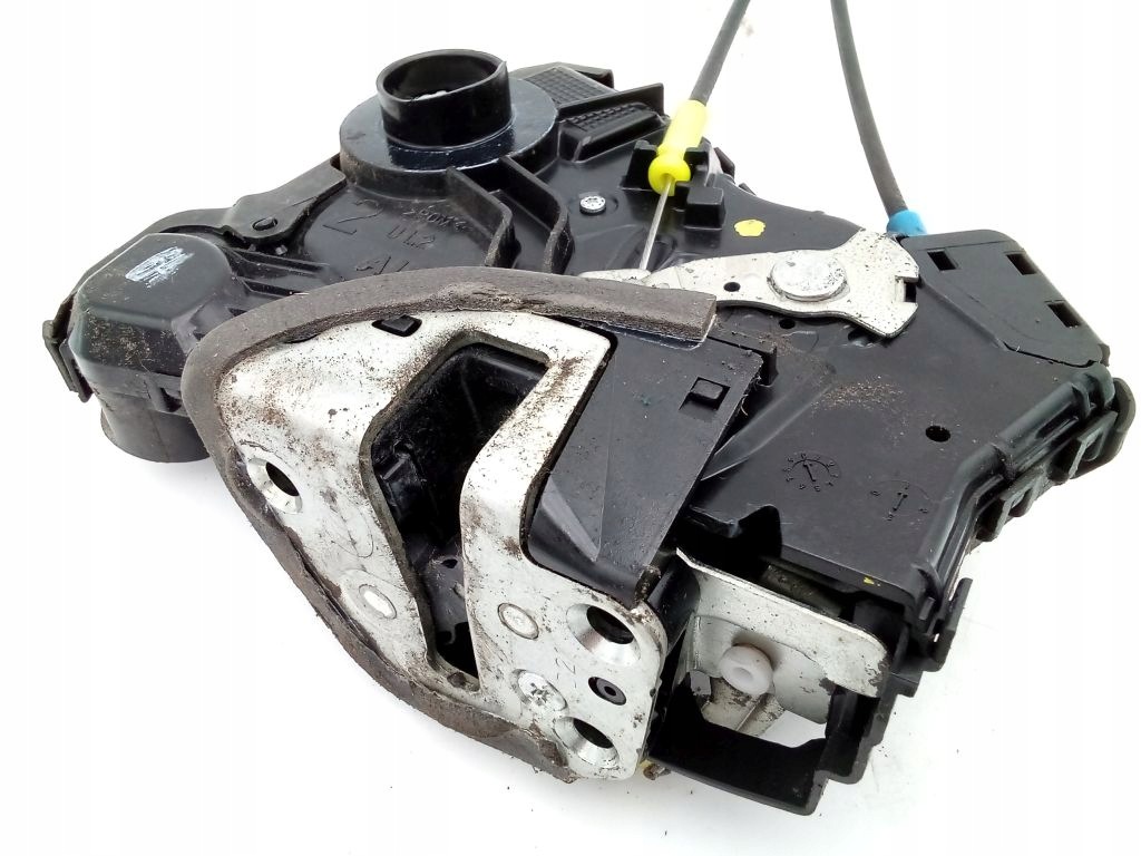 Toyota Avensis III 3 T27 lock left front front 6 PIN EU