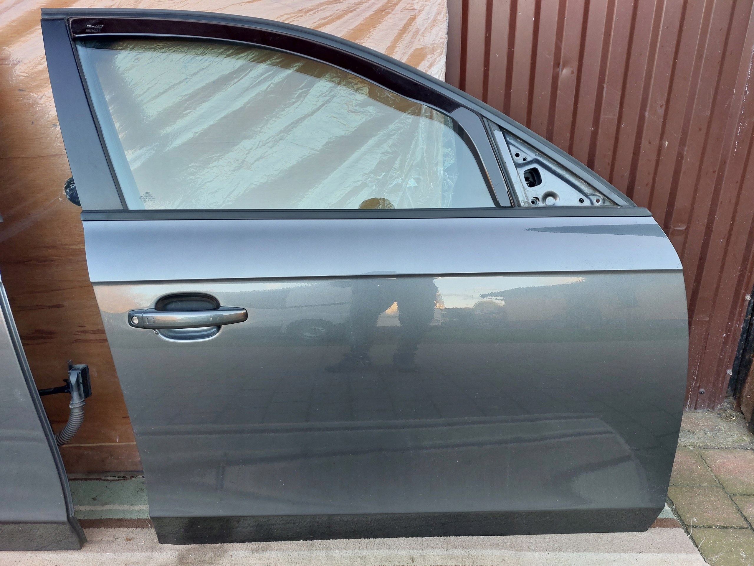 door right front AUDI A4 B8 sedan LZ7S 12r