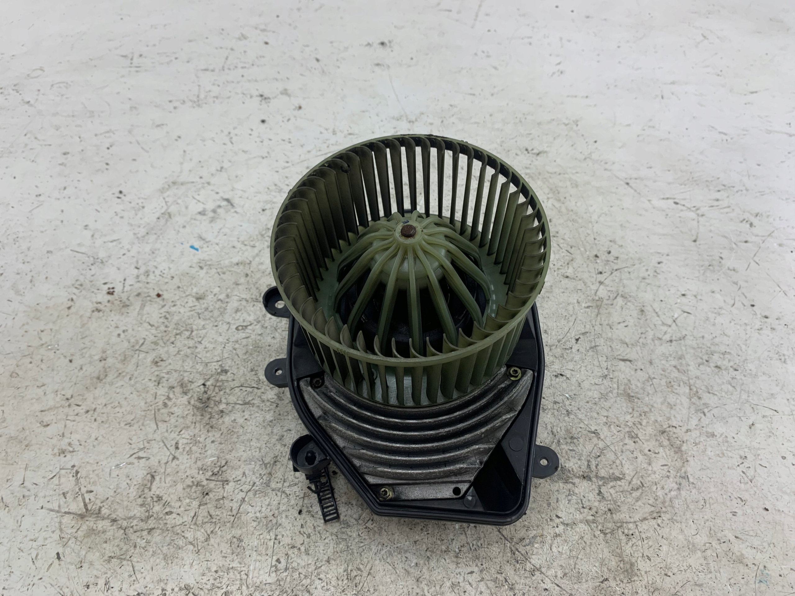 VW PASSAT B5 LIFT heating air conditioning devices 8D1820021 740221233F